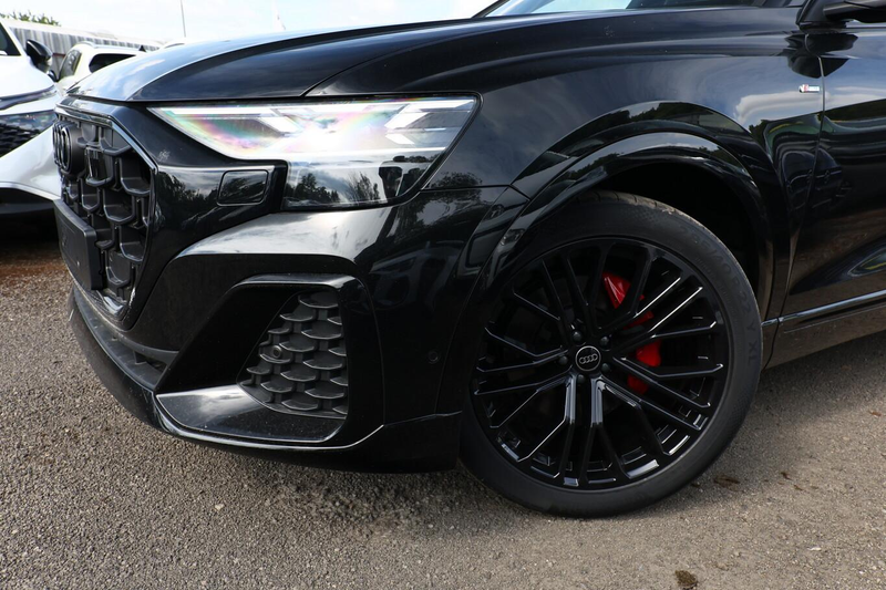 Audi Q8 S line 2xS AssistenzP+ 22Z Laser Pano B&O AHK 2... — photo 5