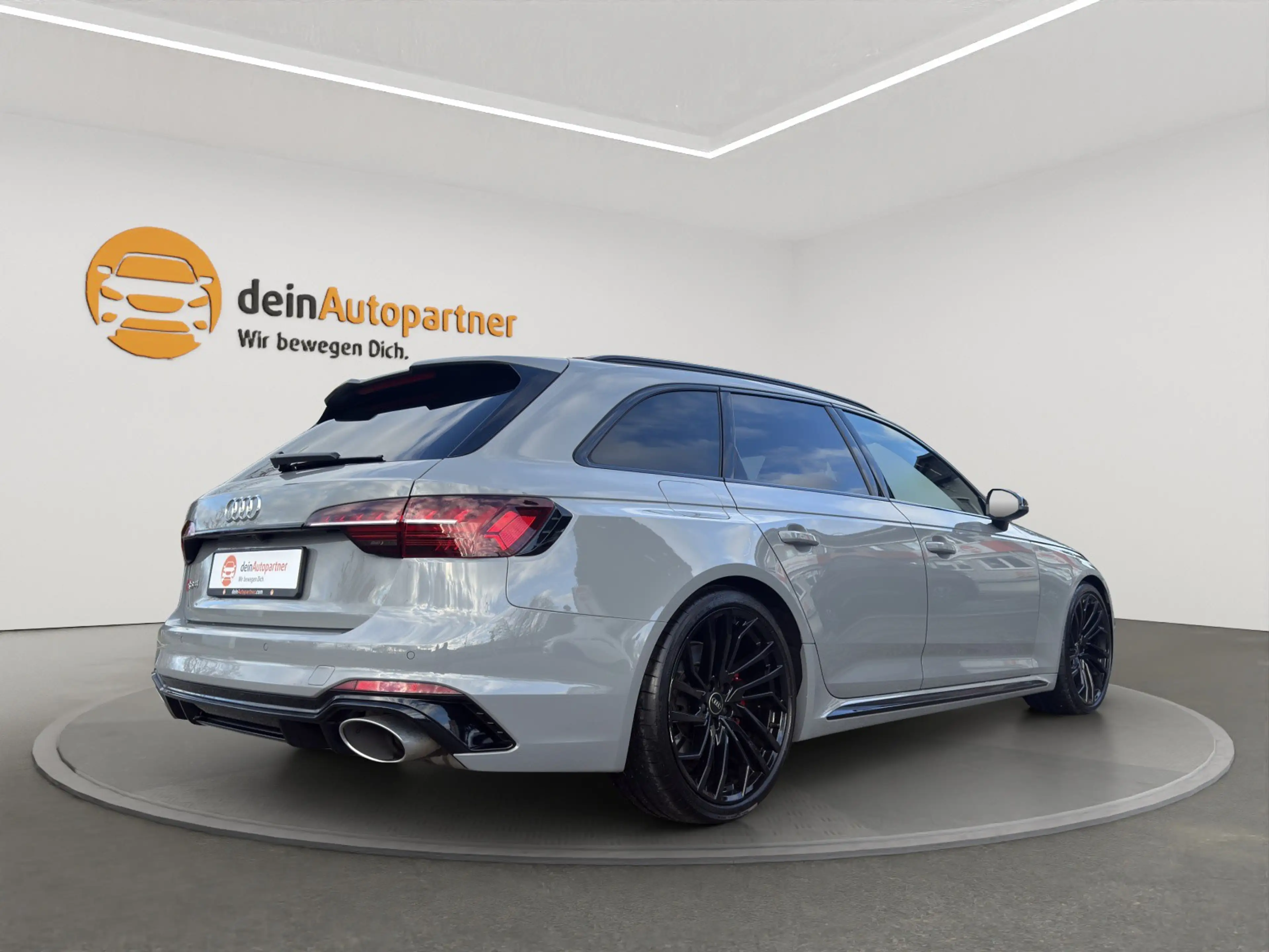 Audi RS4 RS 4 Avant /MASSAGE/20"/RFK/SPUR/BLACK PANO MTRX q — photo 8