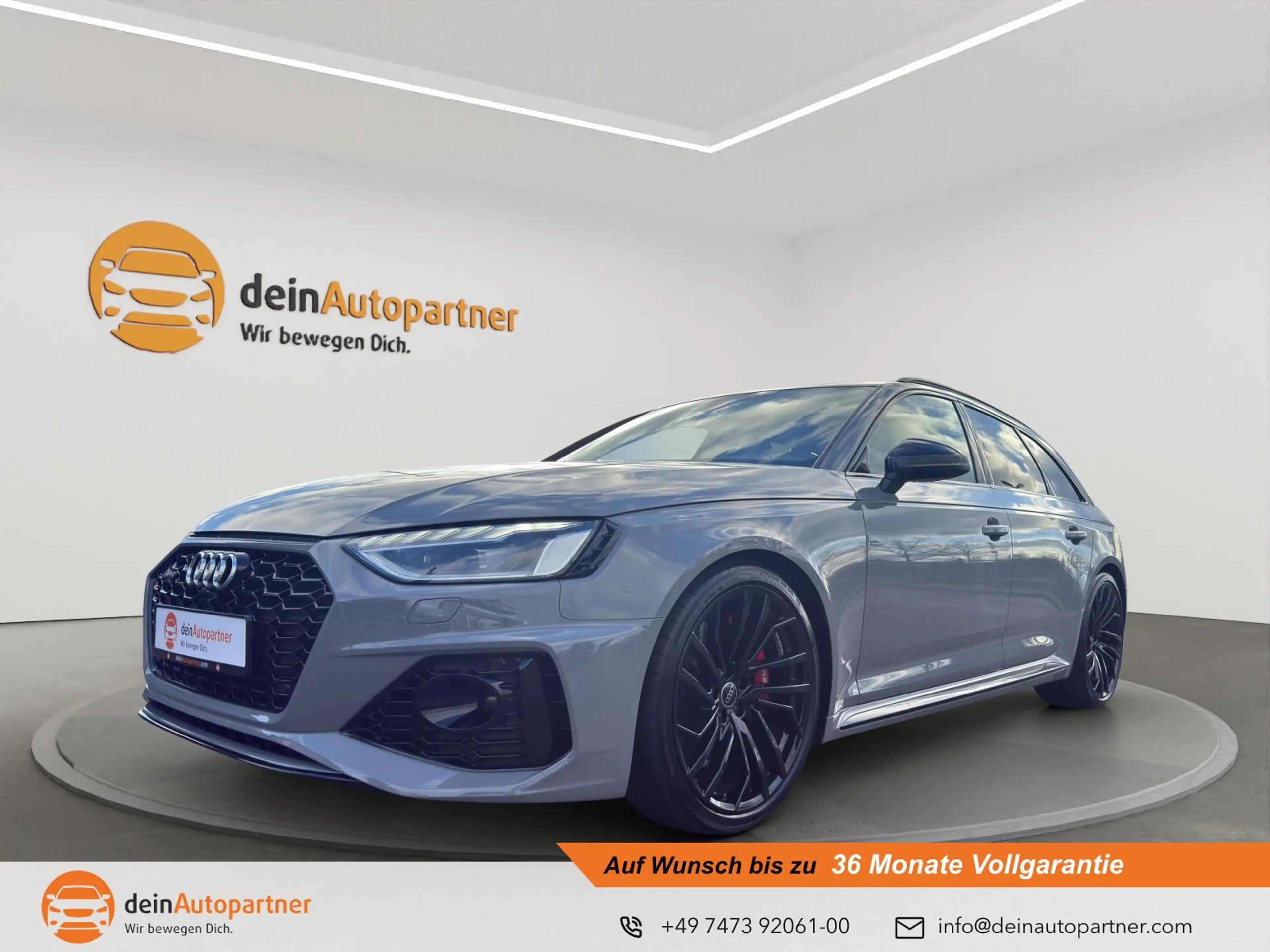 Audi RS4 RS 4 Avant /MASSAGE/20"/RFK/SPUR/BLACK PANO MTRX q
