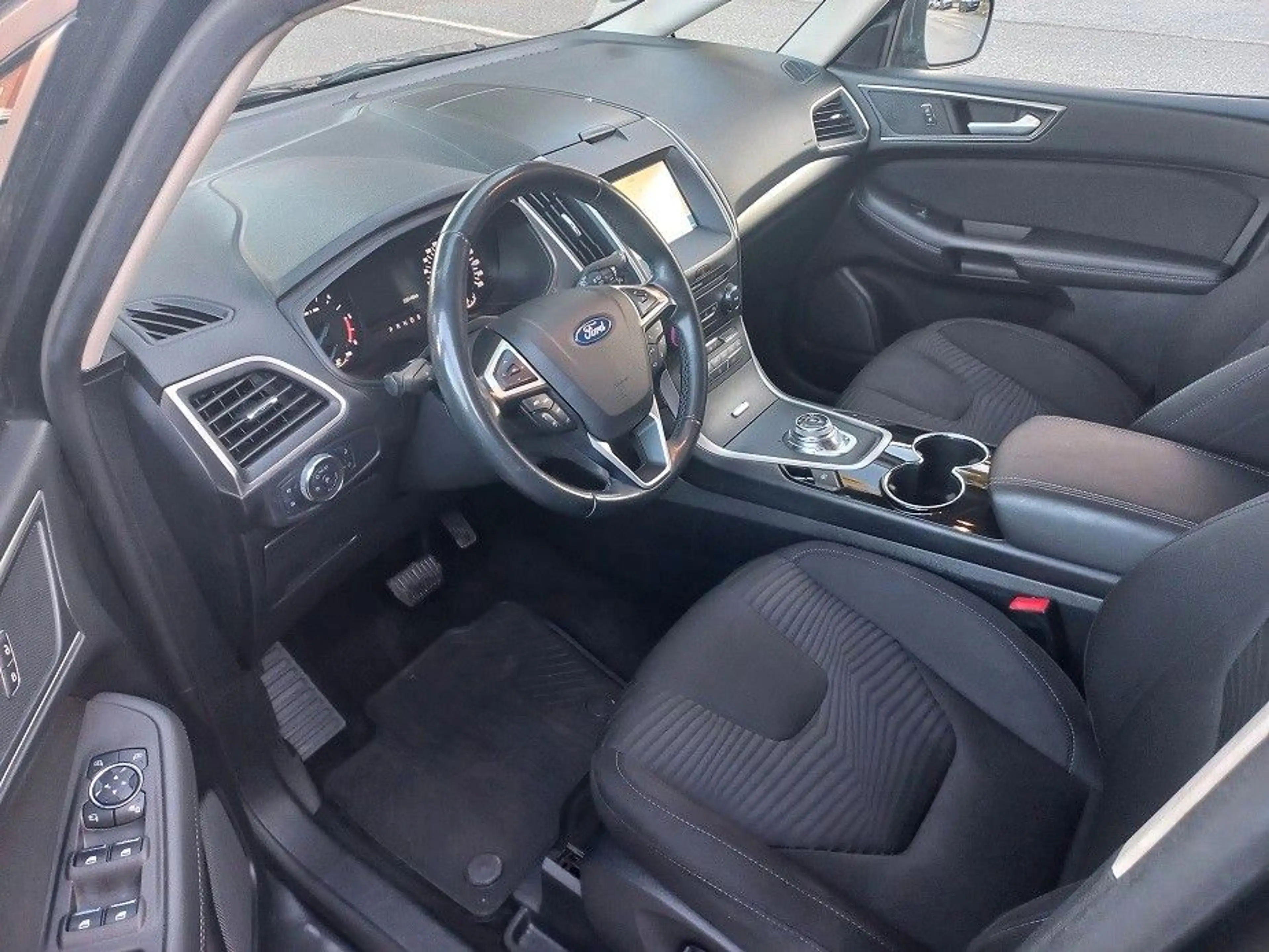 Ford S-Max 2,0 TDCi Aut. 7-Sitze Klima Navi SHZ LMF17 — photo 23