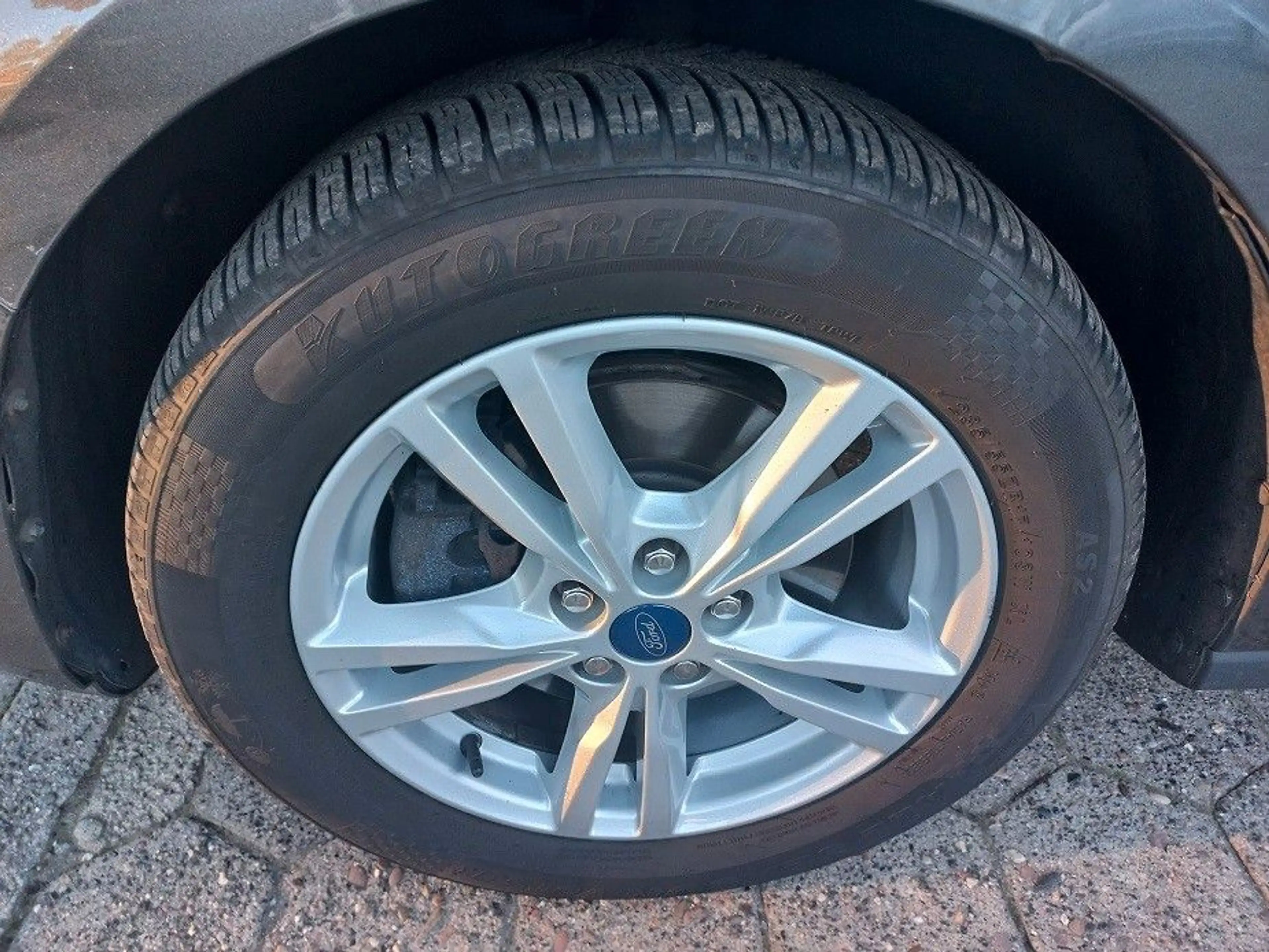 Ford S-Max 2,0 TDCi Aut. 7-Sitze Klima Navi SHZ LMF17 — photo 35