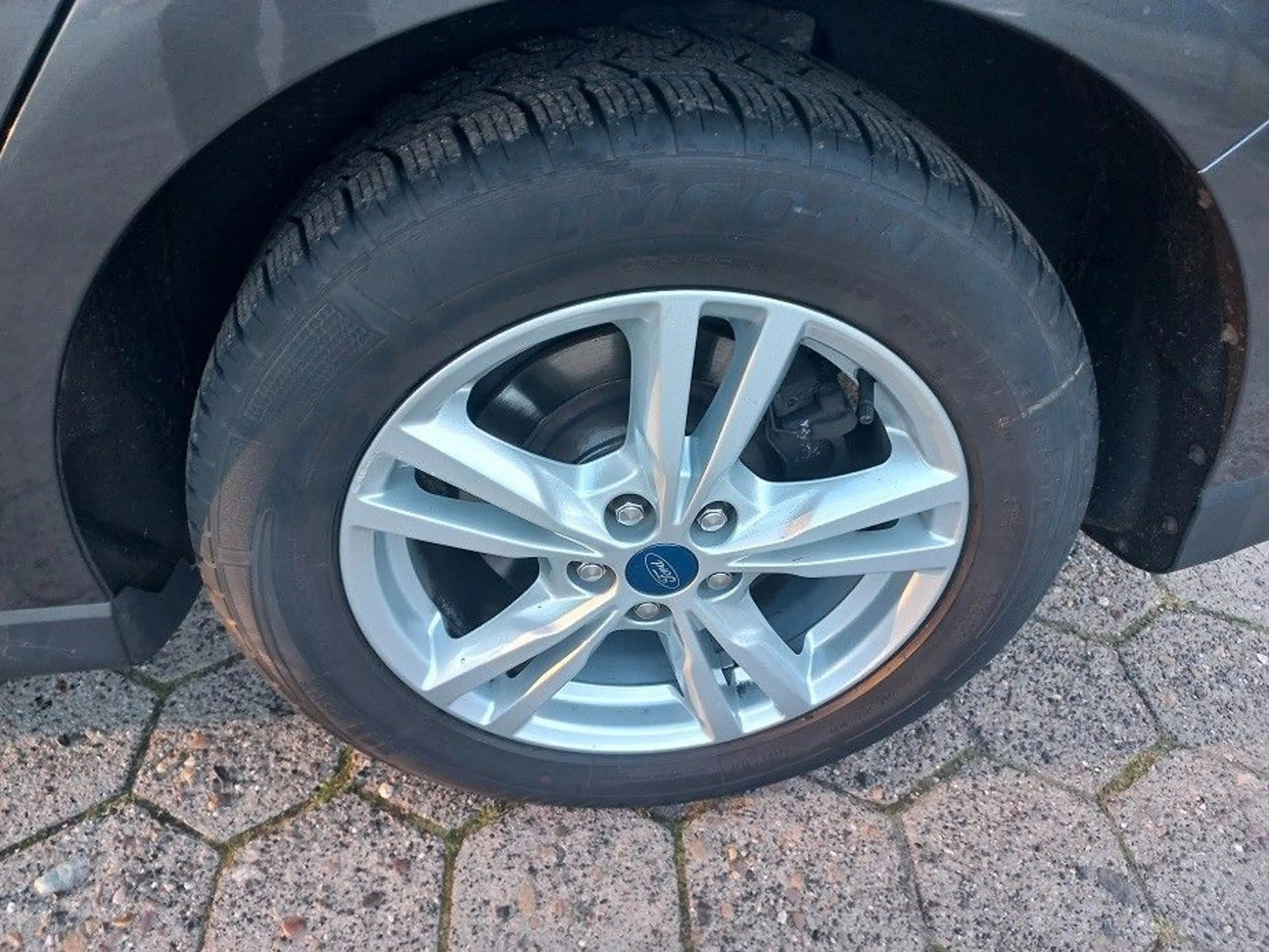 Ford S-Max 2,0 TDCi Aut. 7-Sitze Klima Navi SHZ LMF17 — photo 34