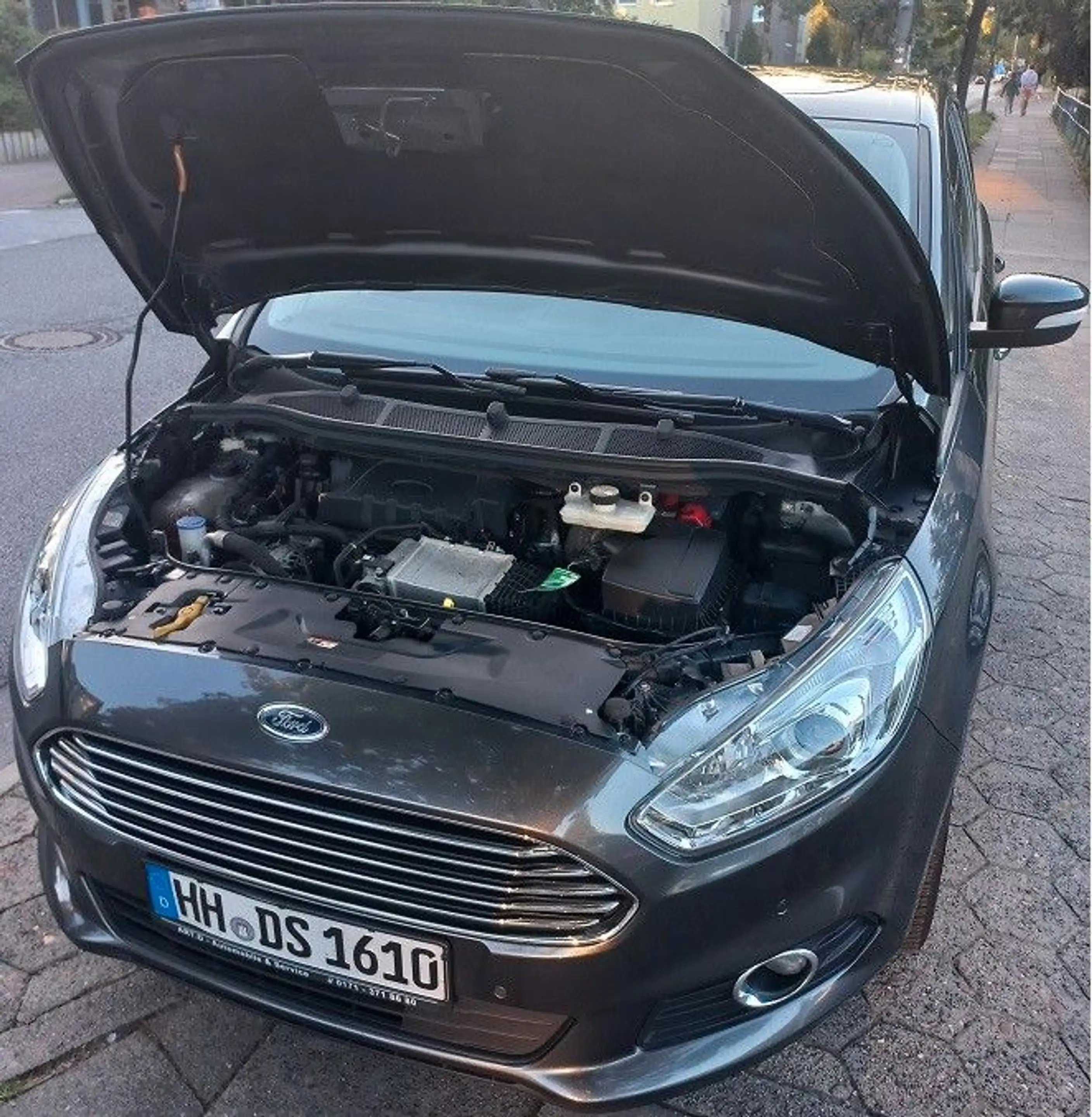 Ford S-Max 2,0 TDCi Aut. 7-Sitze Klima Navi SHZ LMF17 — photo 37