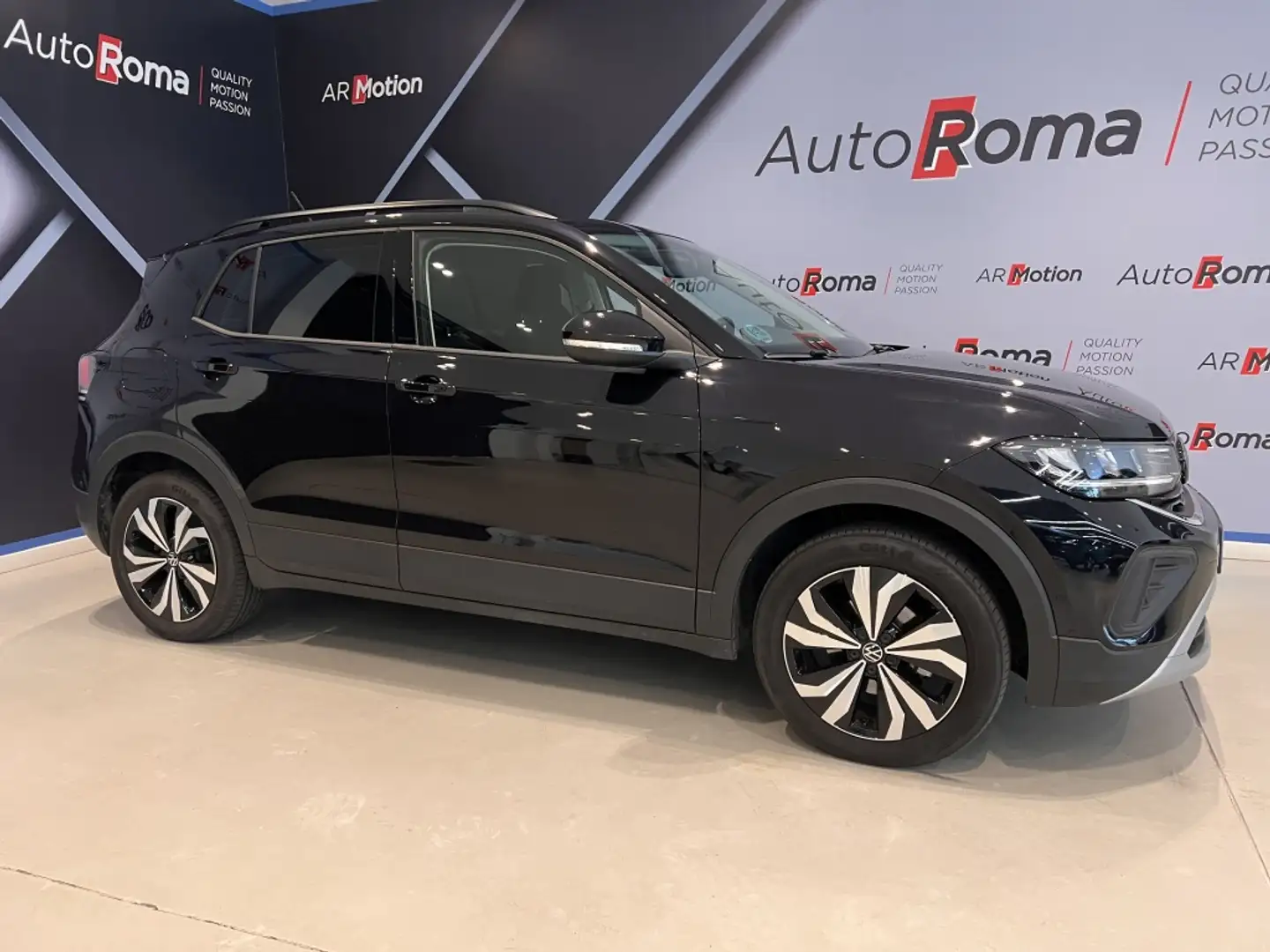 Volkswagen T-Cross 1.0 TSI Life 85kW Negro - 2