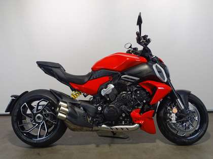 Ducati Diavel V4