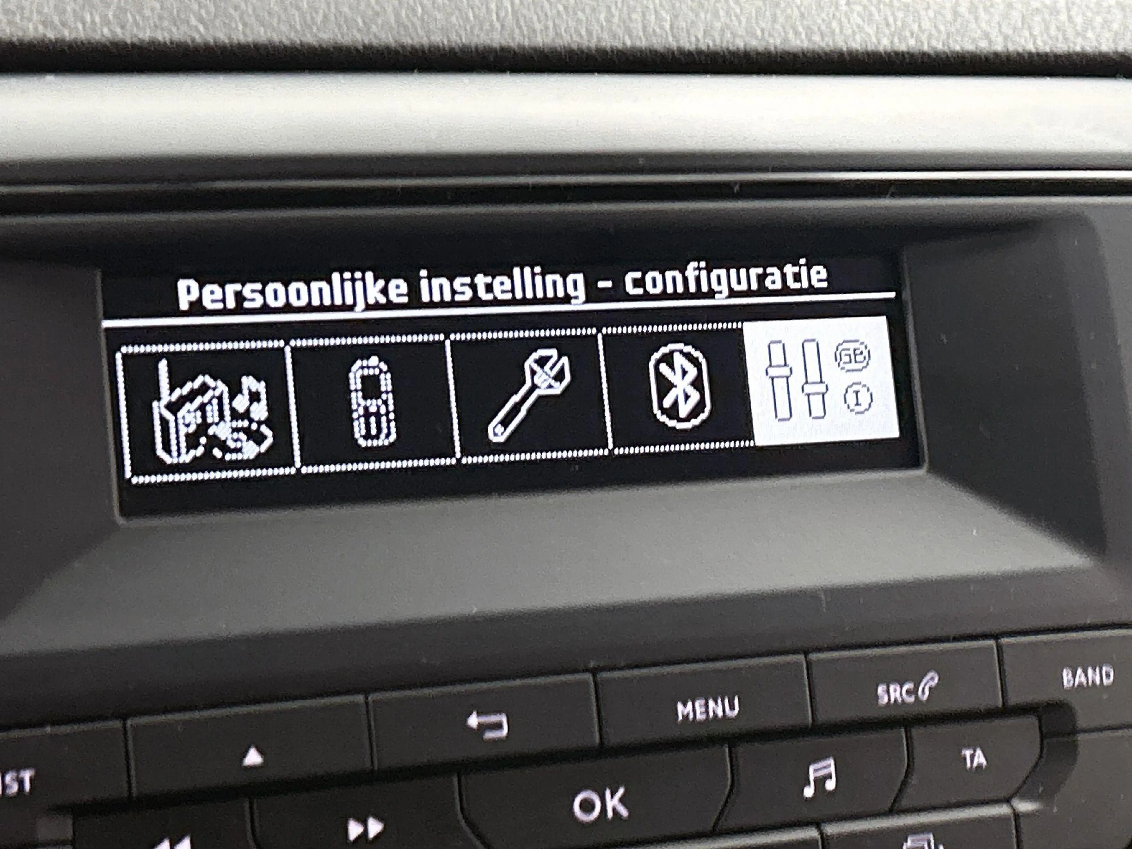 Opel Vivaro-e Combi L2H1 75 kWh — photo 8