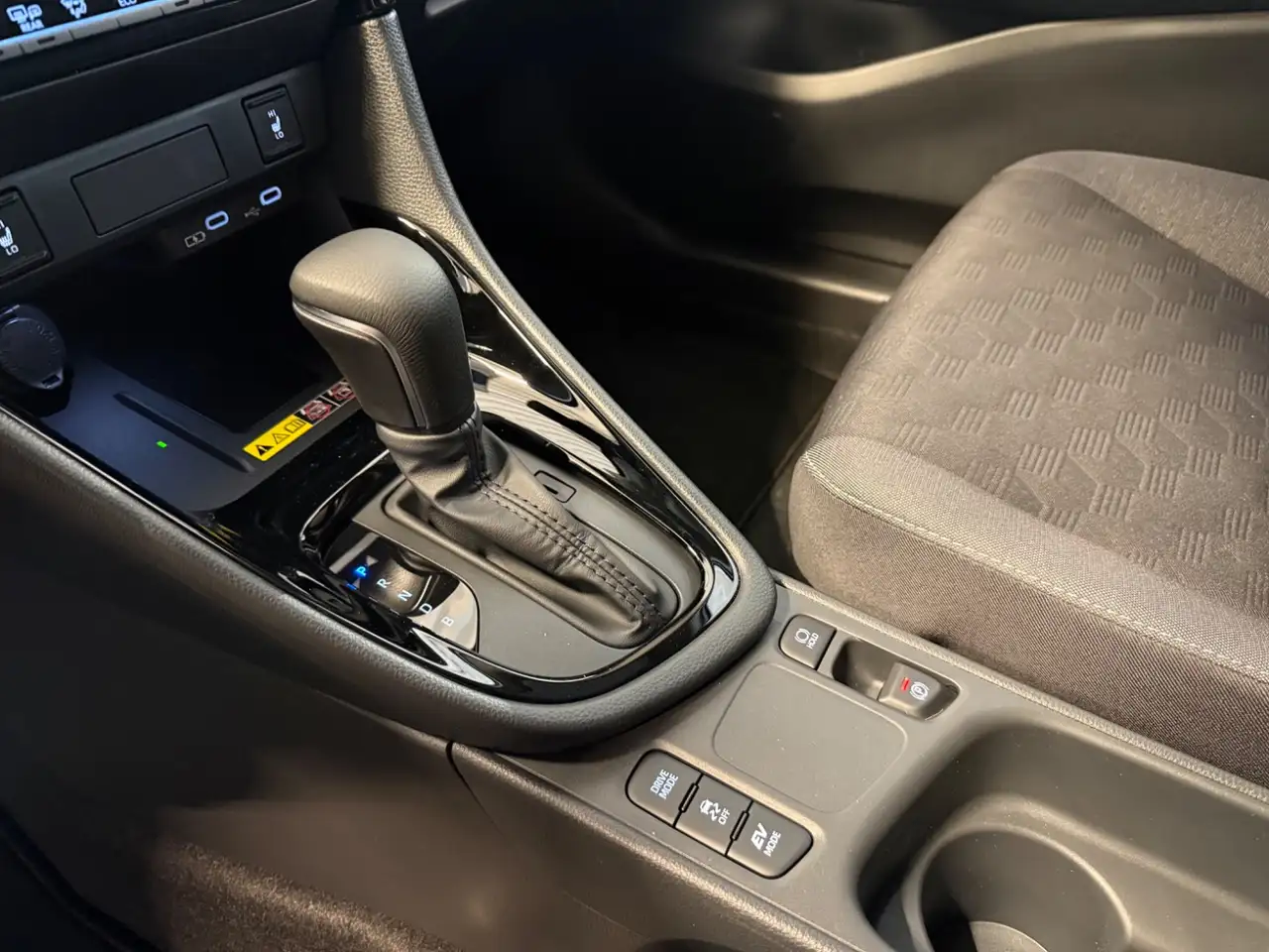 Toyota Yaris 1.5 Hybrid Teamplayer Comfort-Paket, Kamera 11