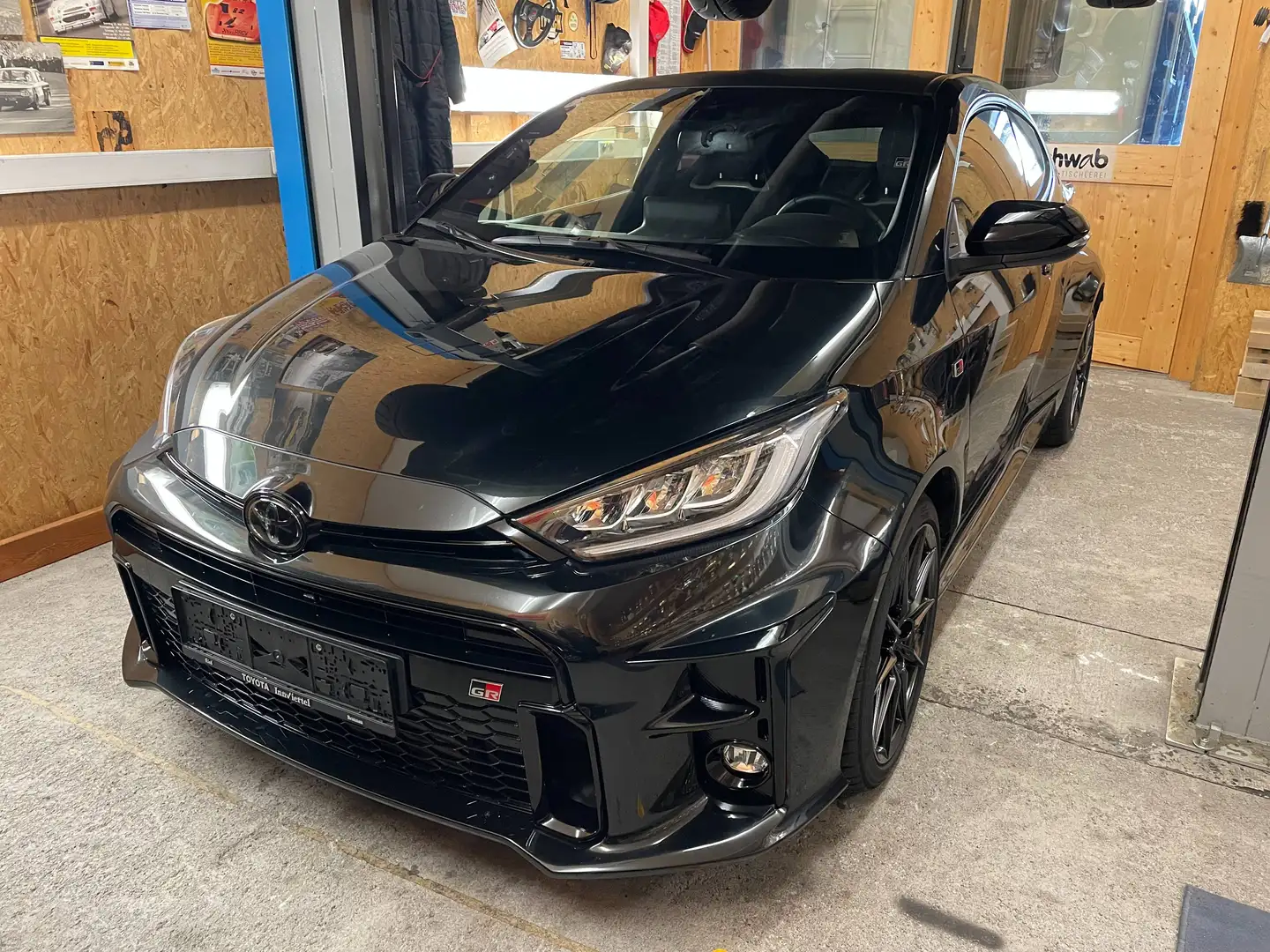 Toyota Yaris Yaris 1,6 Turbo GR High Performance GR High Performance Schwarz - 2