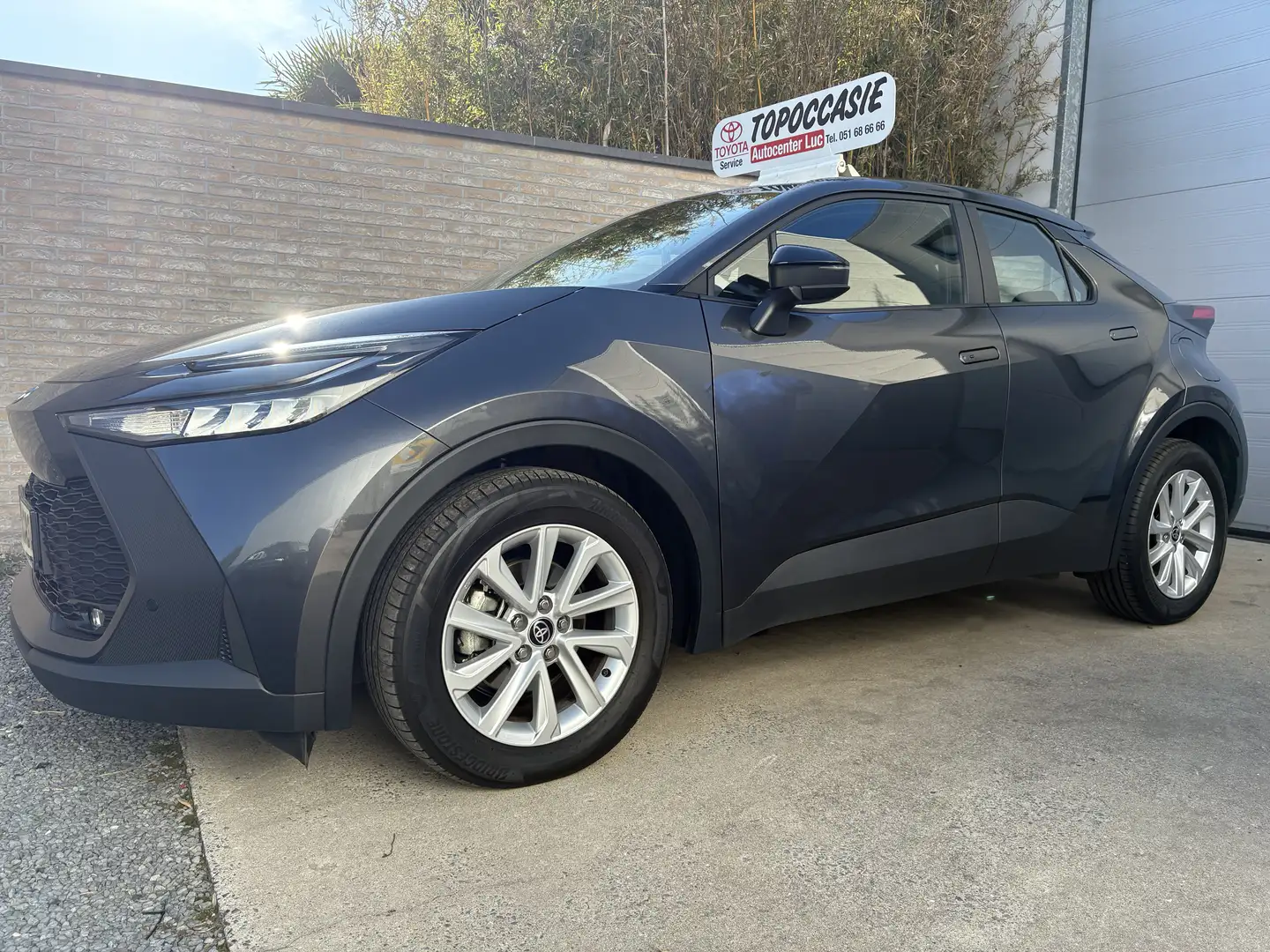 Toyota C-HR 1.8 HYBRID AT/ NEW MODEL /DYNAMIC-COMFORT PACK ! Grigio - 1