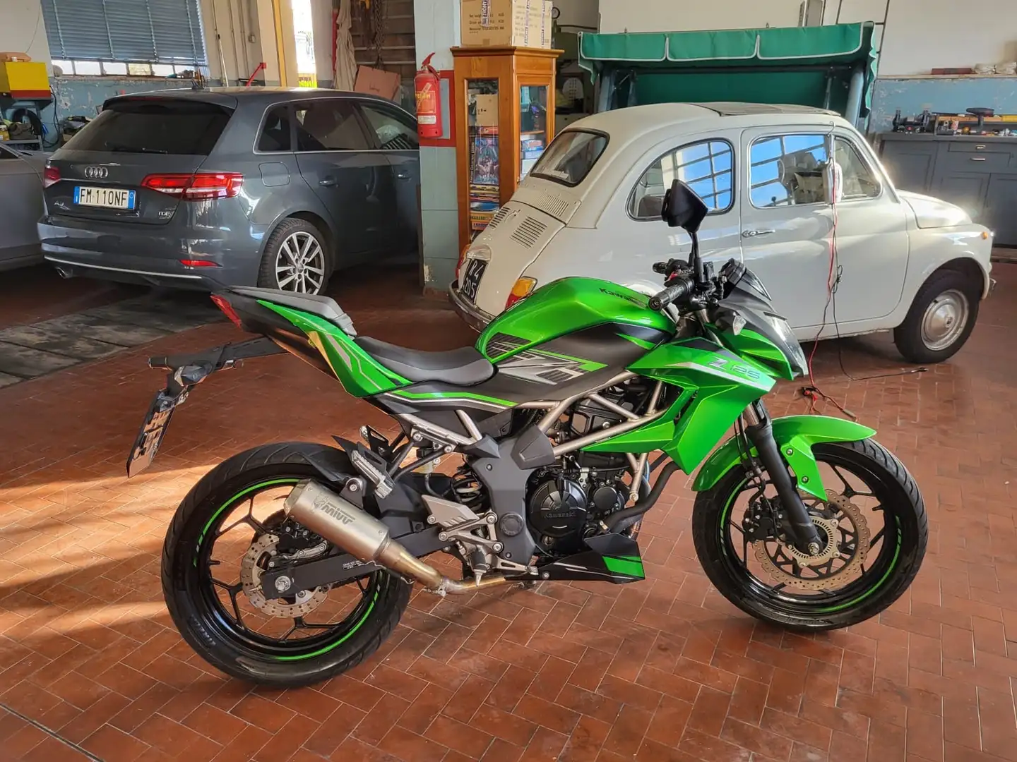 Kawasaki Z 125 Naked Verde - 1