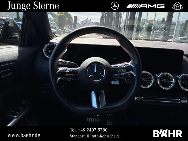 Mercedes-Benz 250 view 13