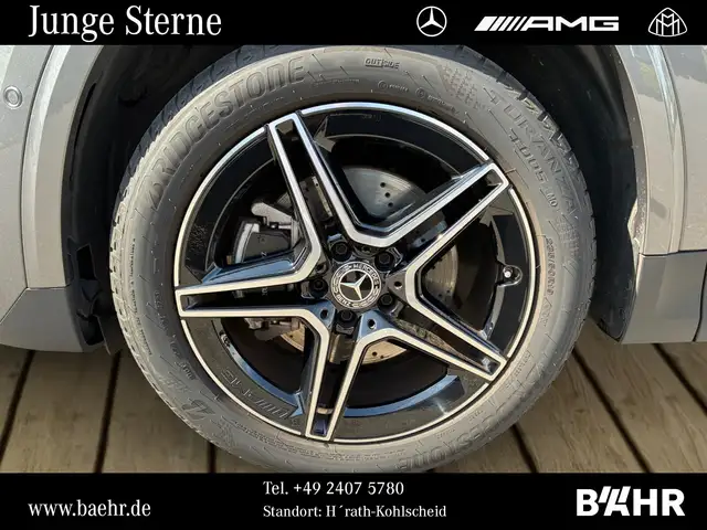 Mercedes-Benz 250 view 6
