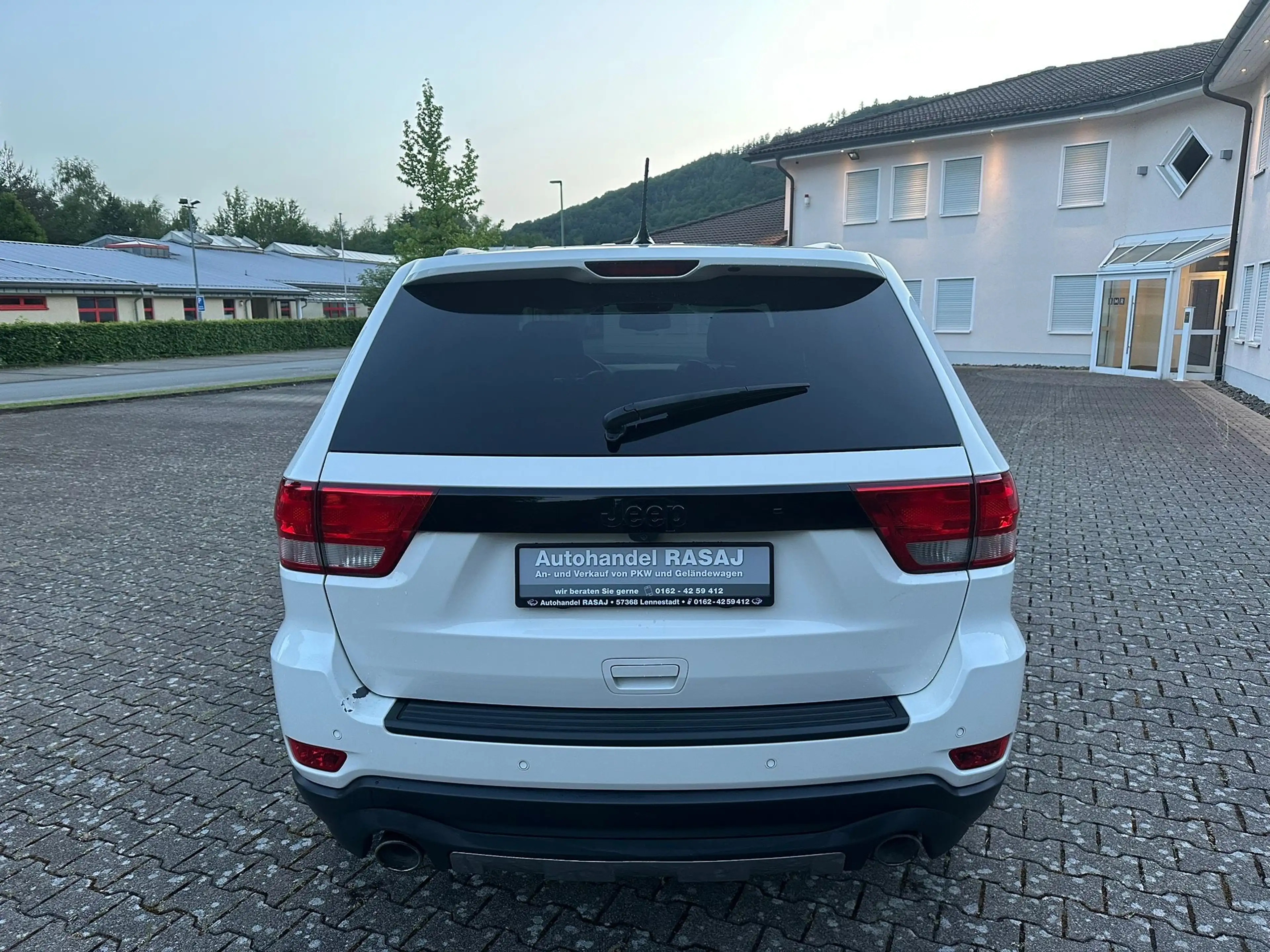 Jeep Grand Cherokee 3.0 CRD S-Limited*AUTOMATIK*NAVI*XENON*LEDER*ACC — photo 4
