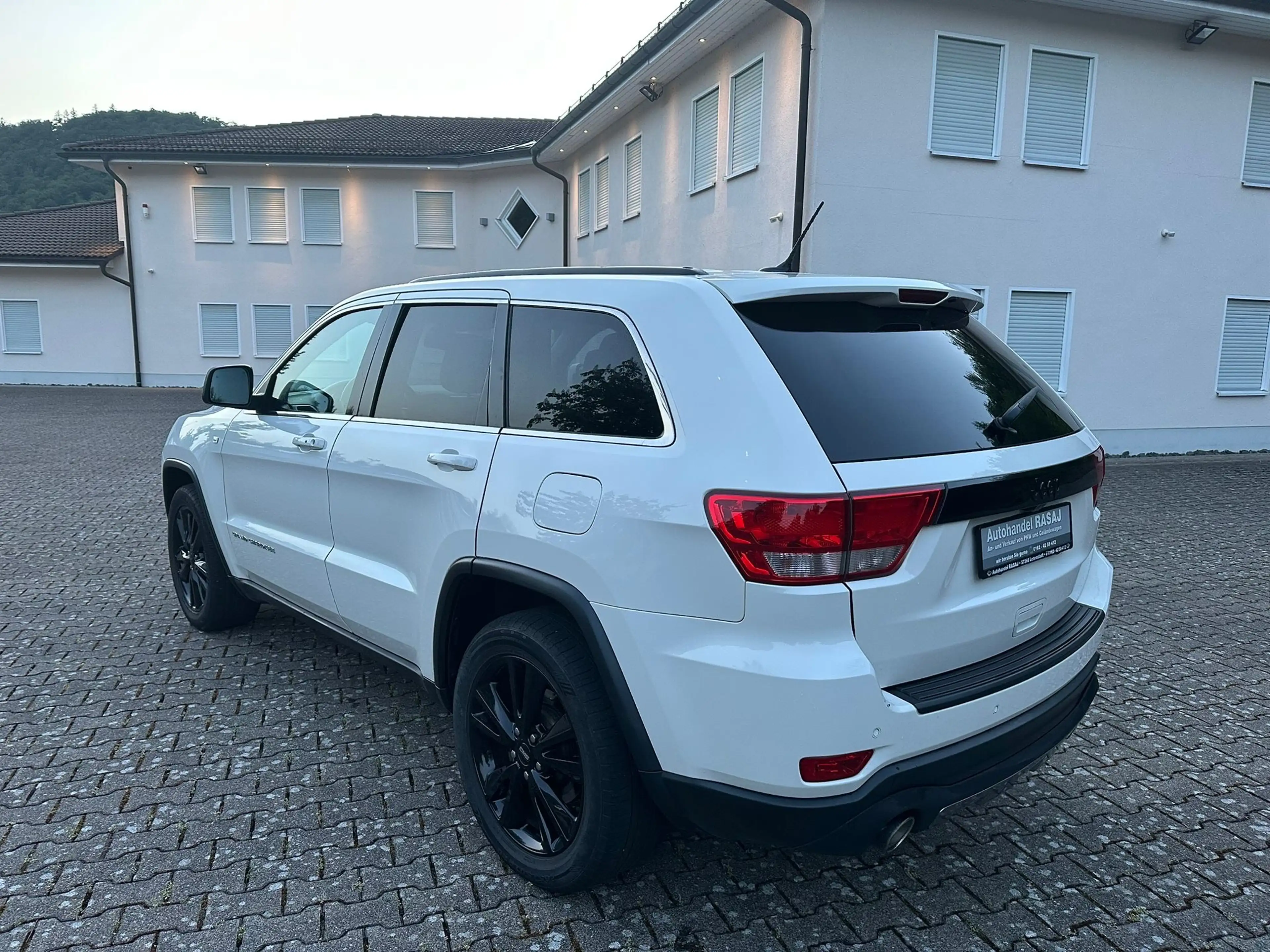 Jeep Grand Cherokee 3.0 CRD S-Limited*AUTOMATIK*NAVI*XENON*LEDER*ACC — photo 3