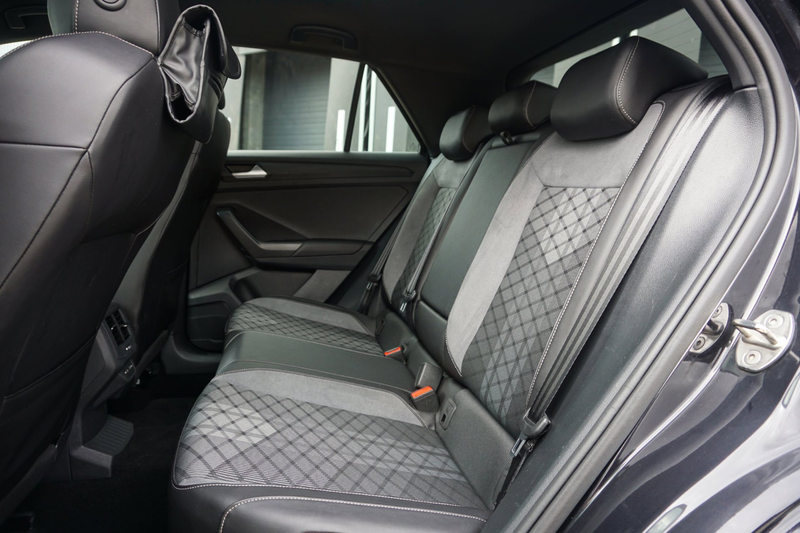 Volkswagen T-Roc 2.0 TSI 4Motion R-Line Business — photo 4