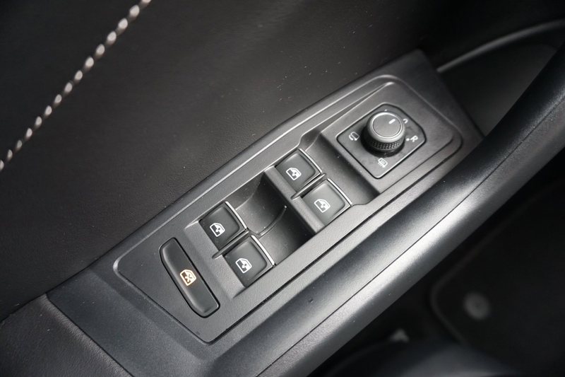 Volkswagen T-Roc 2.0 TSI 4Motion R-Line Business — photo 7