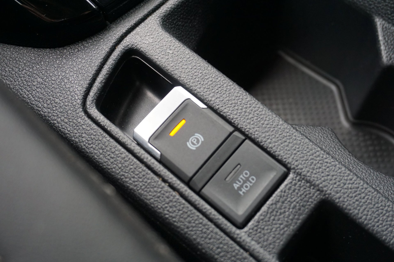 Volkswagen T-Roc 2.0 TSI 4Motion R-Line Business — photo 22