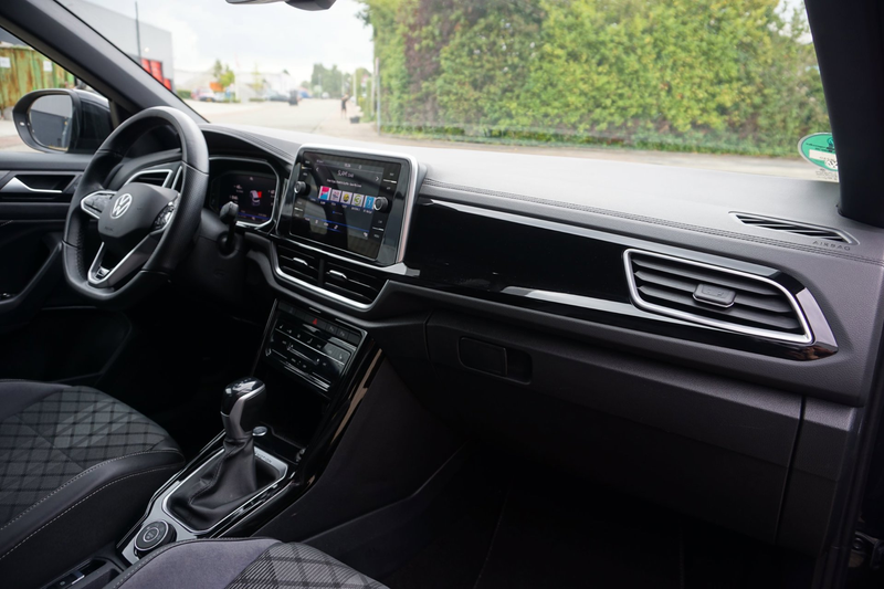 Volkswagen T-Roc 2.0 TSI 4Motion R-Line Business — photo 6
