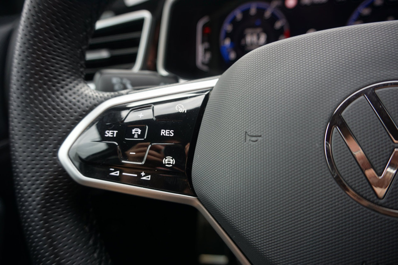 Volkswagen T-Roc 2.0 TSI 4Motion R-Line Business — photo 10