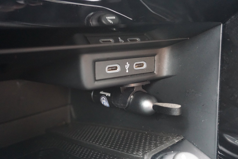 Volkswagen T-Roc 2.0 TSI 4Motion R-Line Business — photo 18
