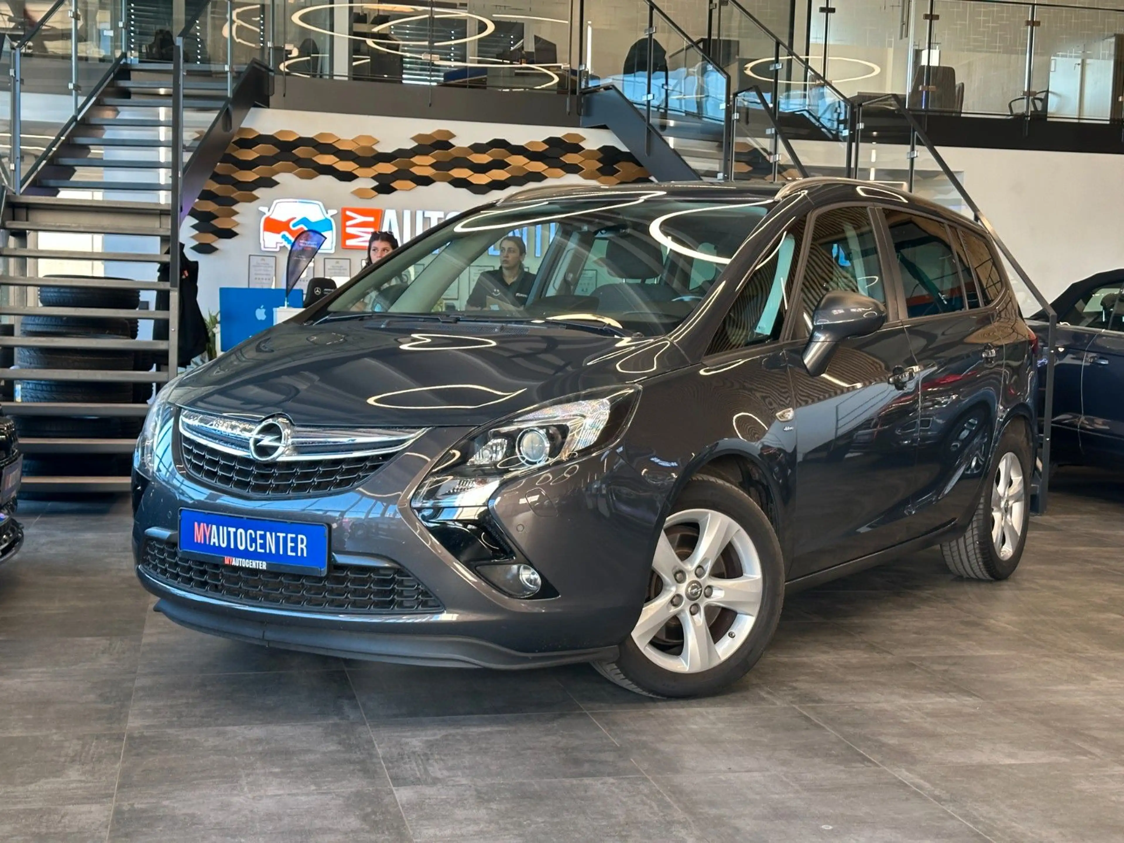 Opel Zafira Tourer *TÜV:7/28*TEMPO*NAVI*LenkradHZ*PDC
