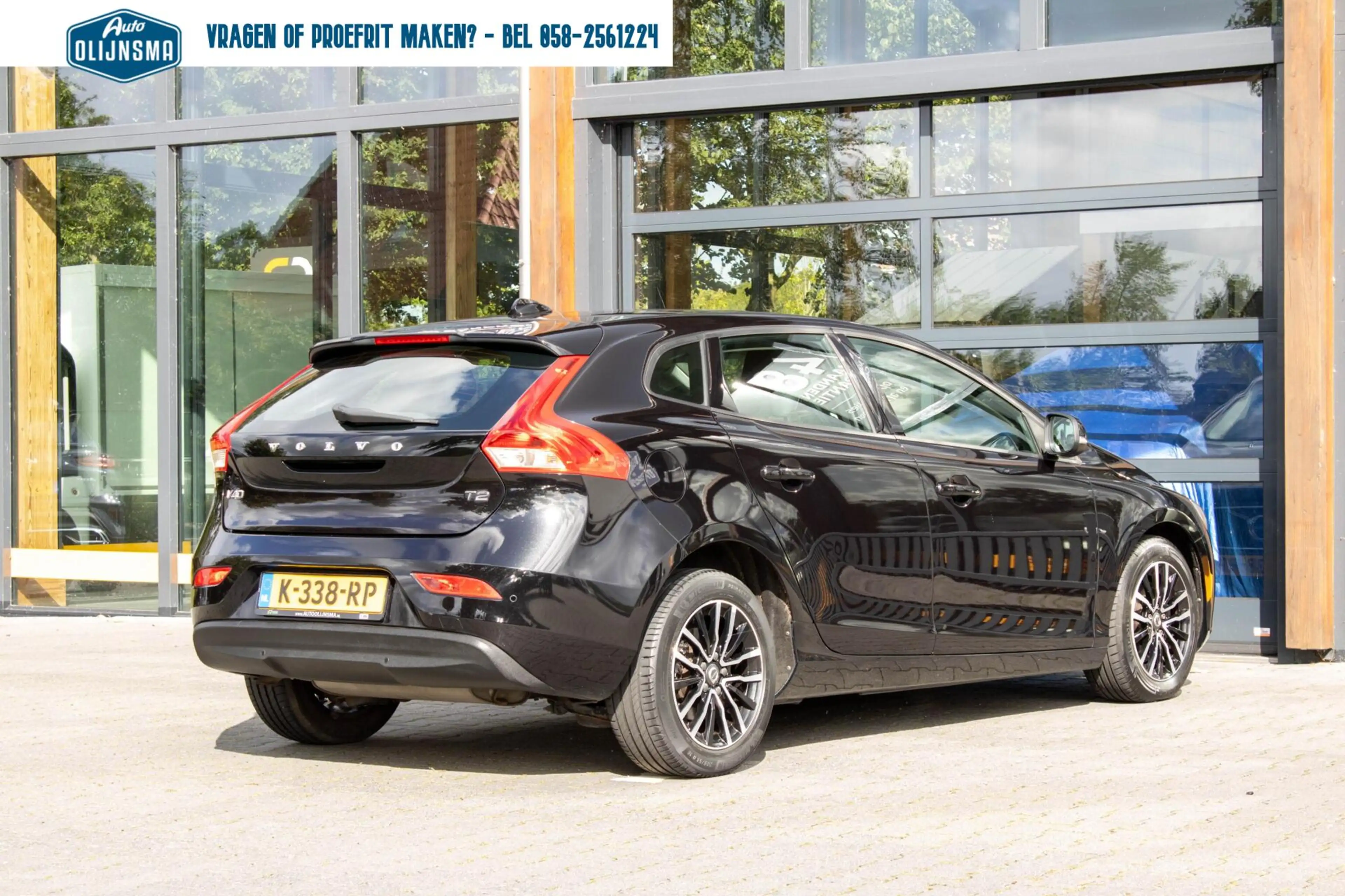 Volvo V40 2.0 T2 Inscription|Parkeersensor achter|Bleutooth| — photo 4