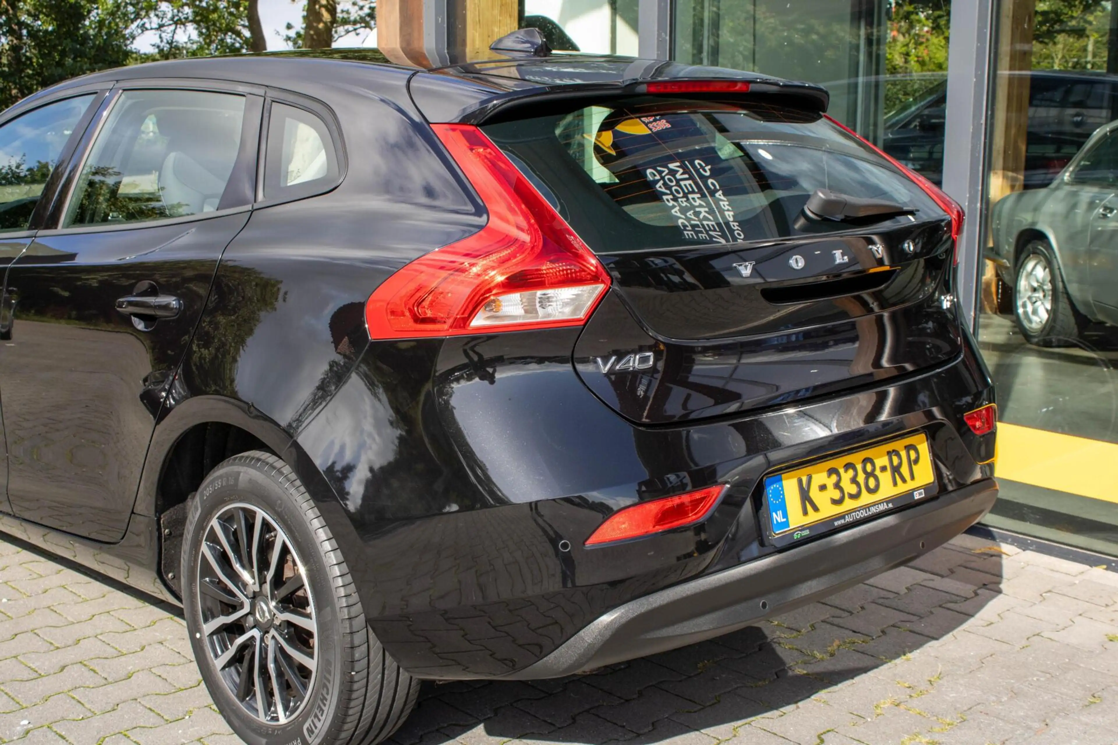 Volvo V40 2.0 T2 Inscription|Parkeersensor achter|Bleutooth| — photo 12