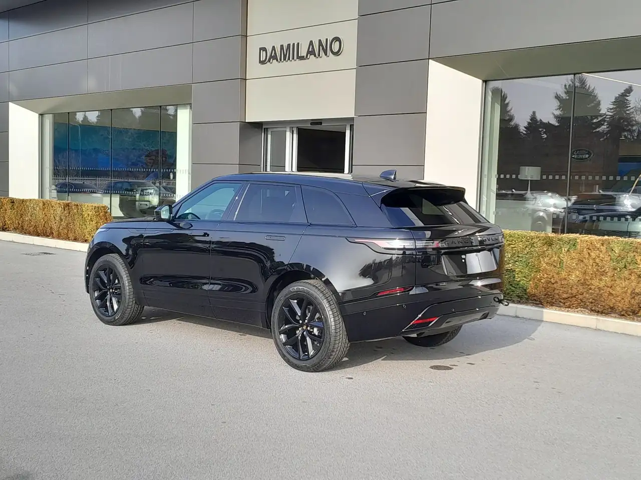 Land Rover Range Rover Velar 2026 — фото 6