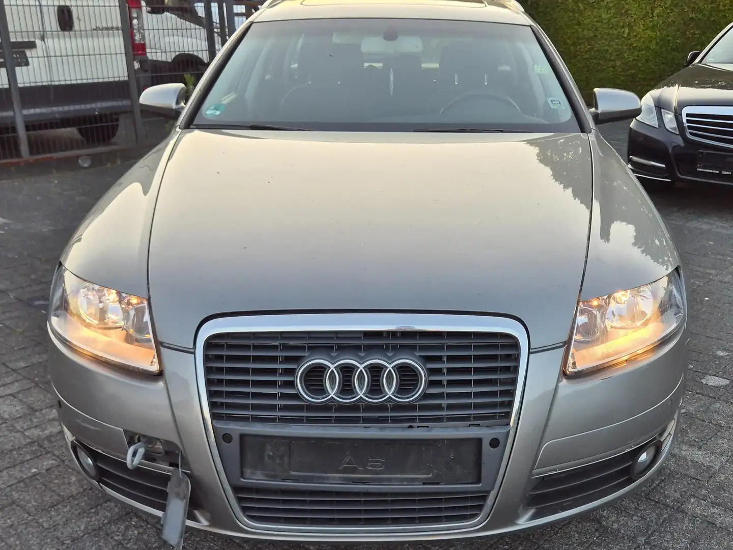 Audi A6 Avant 2.4 Gris - 1