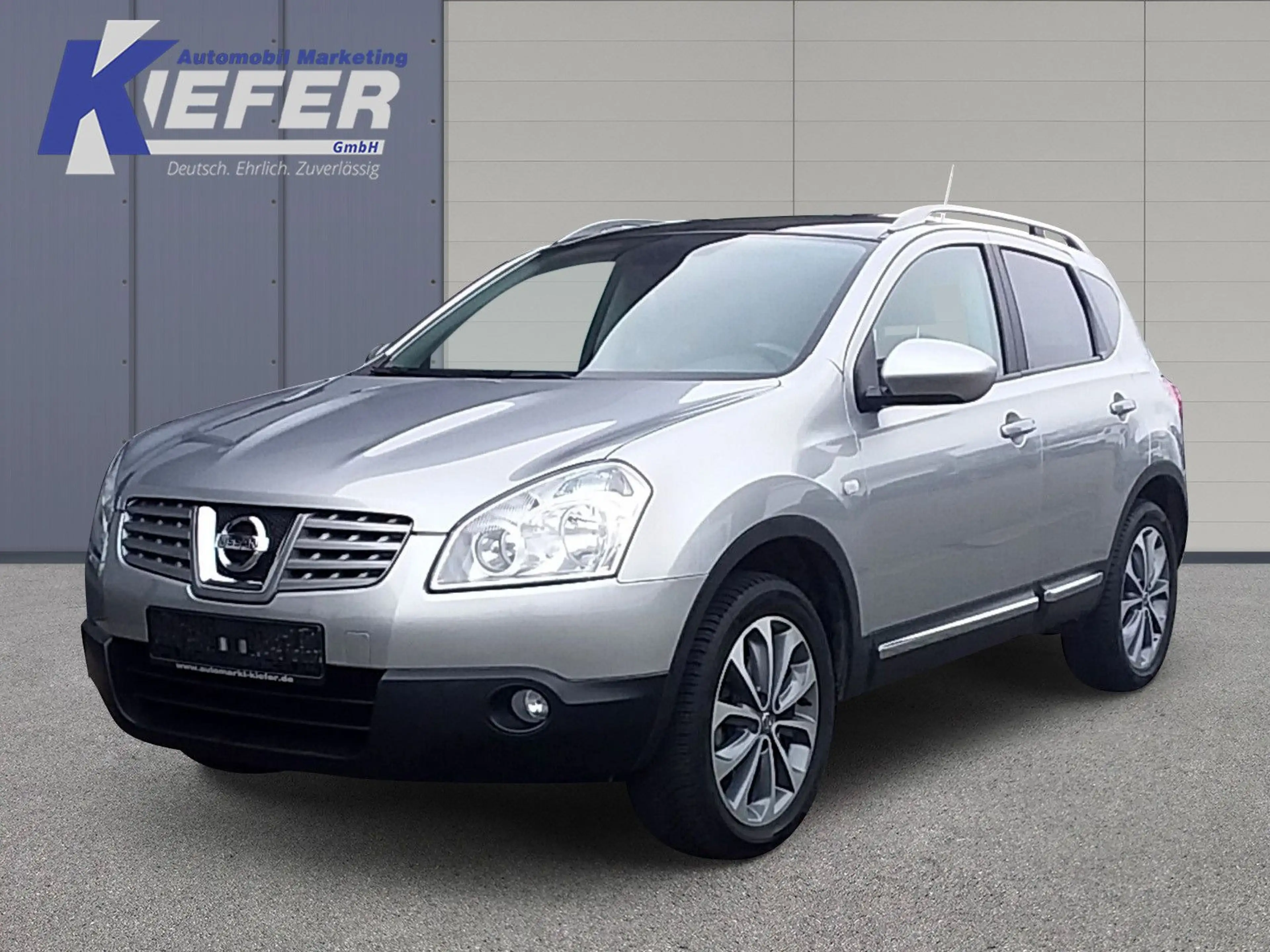 Nissan Qashqai 2.0 I-Way*Panorama*18-Zoll*1.Hand*