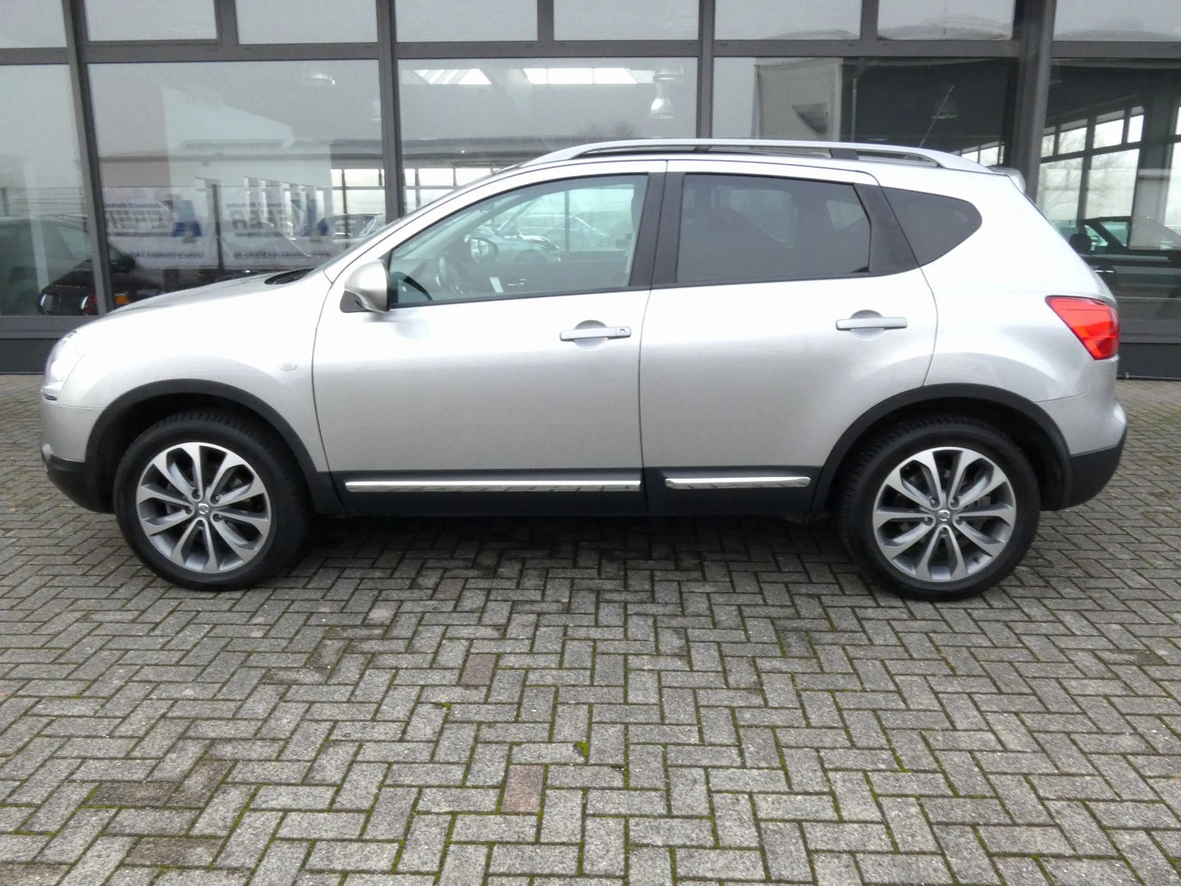 Nissan Qashqai 2.0 I-Way*Panorama*18-Zoll*1.Hand* — photo 5