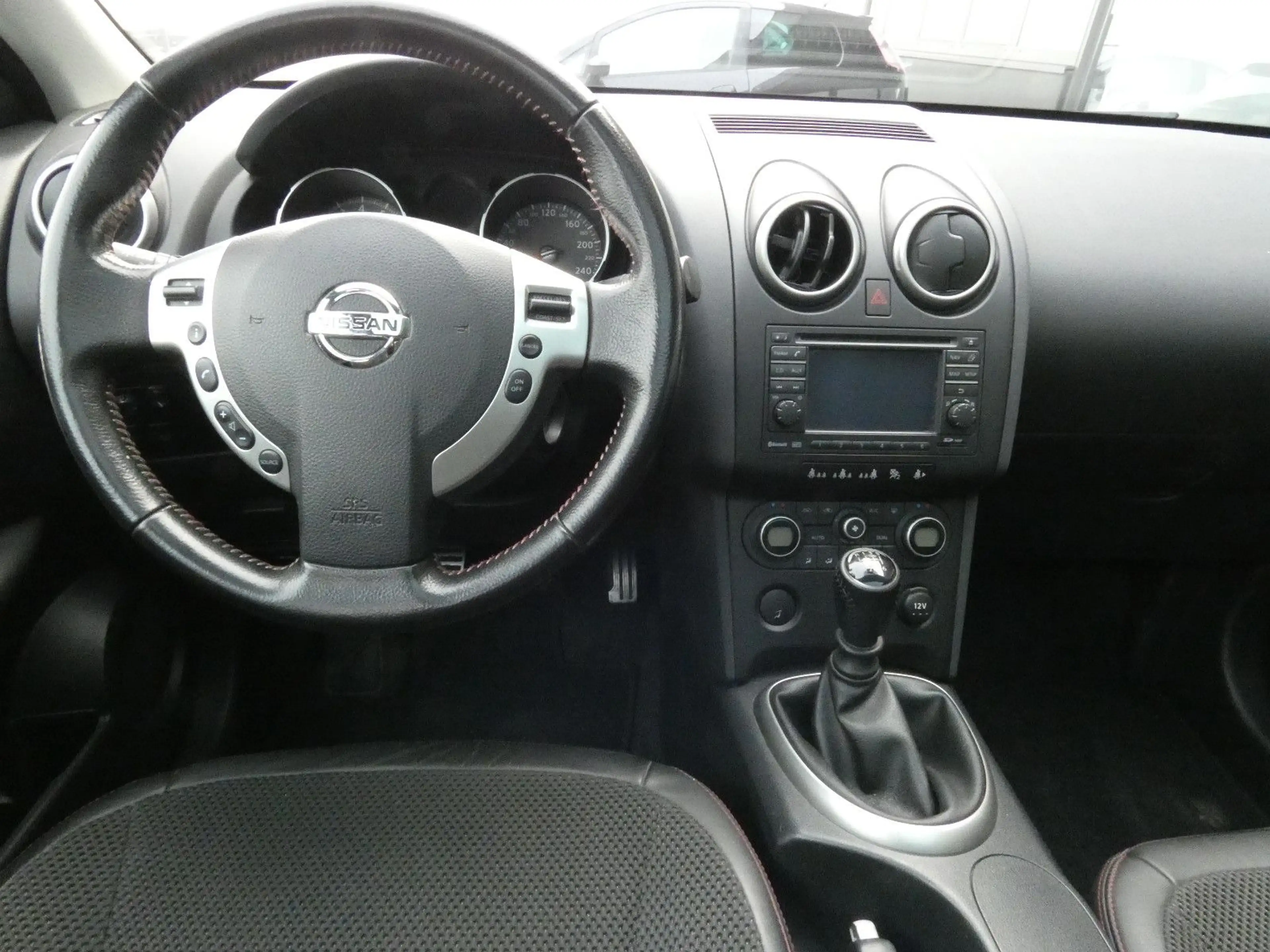Nissan Qashqai 2.0 I-Way*Panorama*18-Zoll*1.Hand* — photo 9