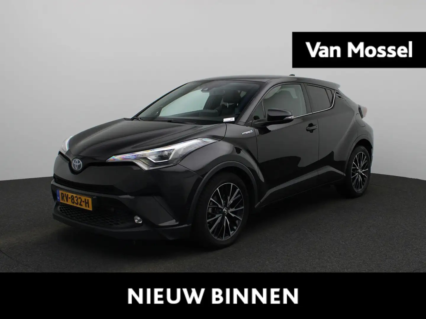 Toyota C-HR 1.8 Hybrid Executive | Achteruitrijcamera | Parkee Zwart - 1