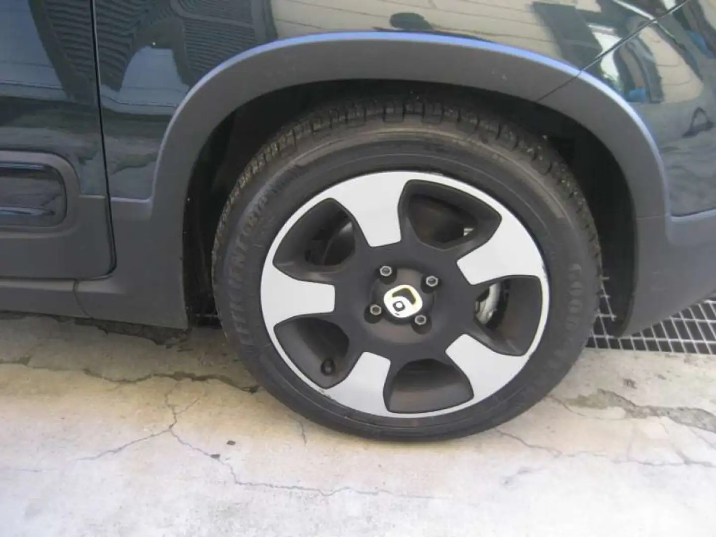 Fiat New Panda PANDINA  1.0 FIREFLY S-S HYBRID CROSS Grün - 2