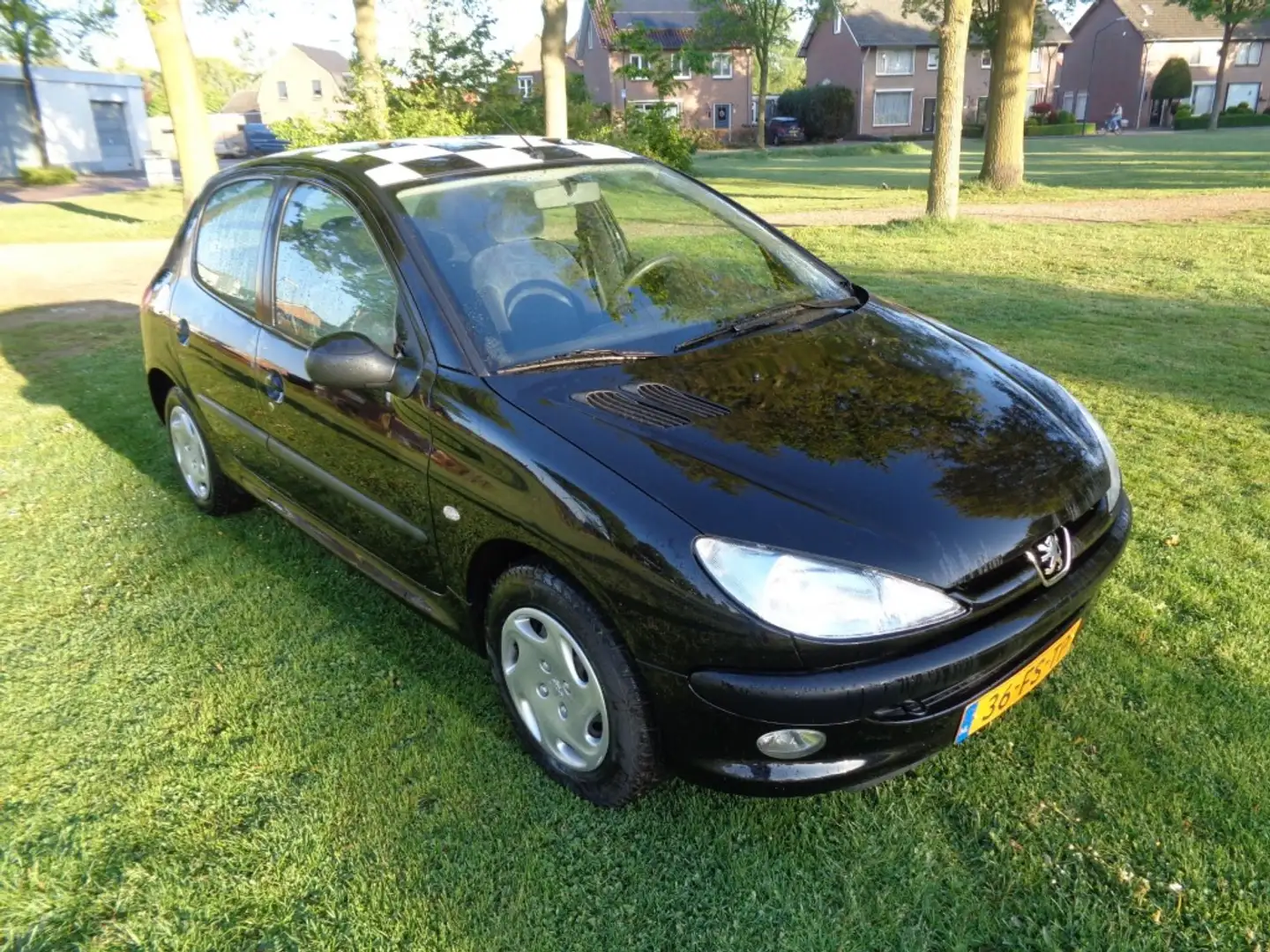 Peugeot 206 met nieuwe a p k Zwart - 2