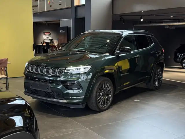 Jeep Compass "S" automaat