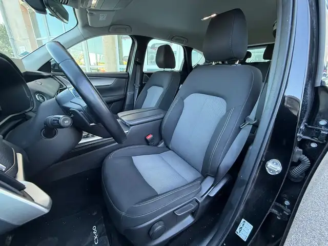 Mazda CX-60 view 9