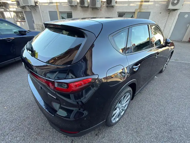 Mazda CX-60 view 5