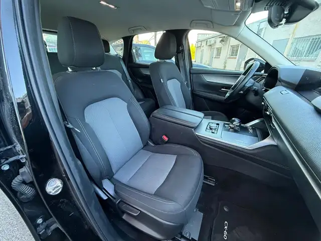 Mazda CX-60 view 11