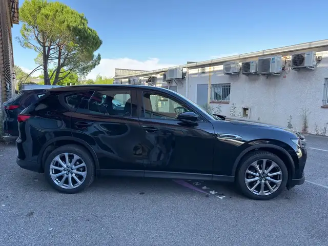 Mazda CX-60 view 4