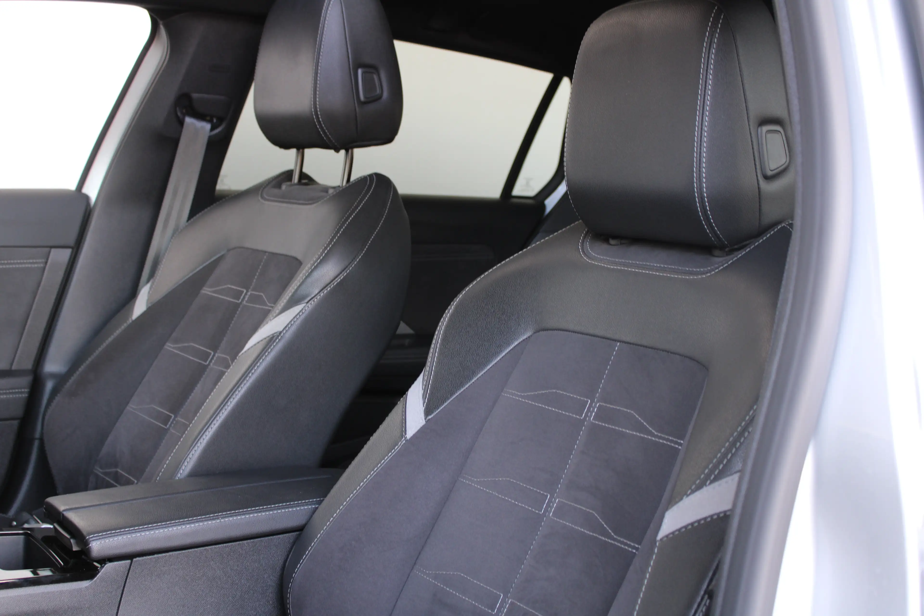Opel Astra Sports Tourer 1.2 Ultimate | Afneembare trekhaak | — photo 10
