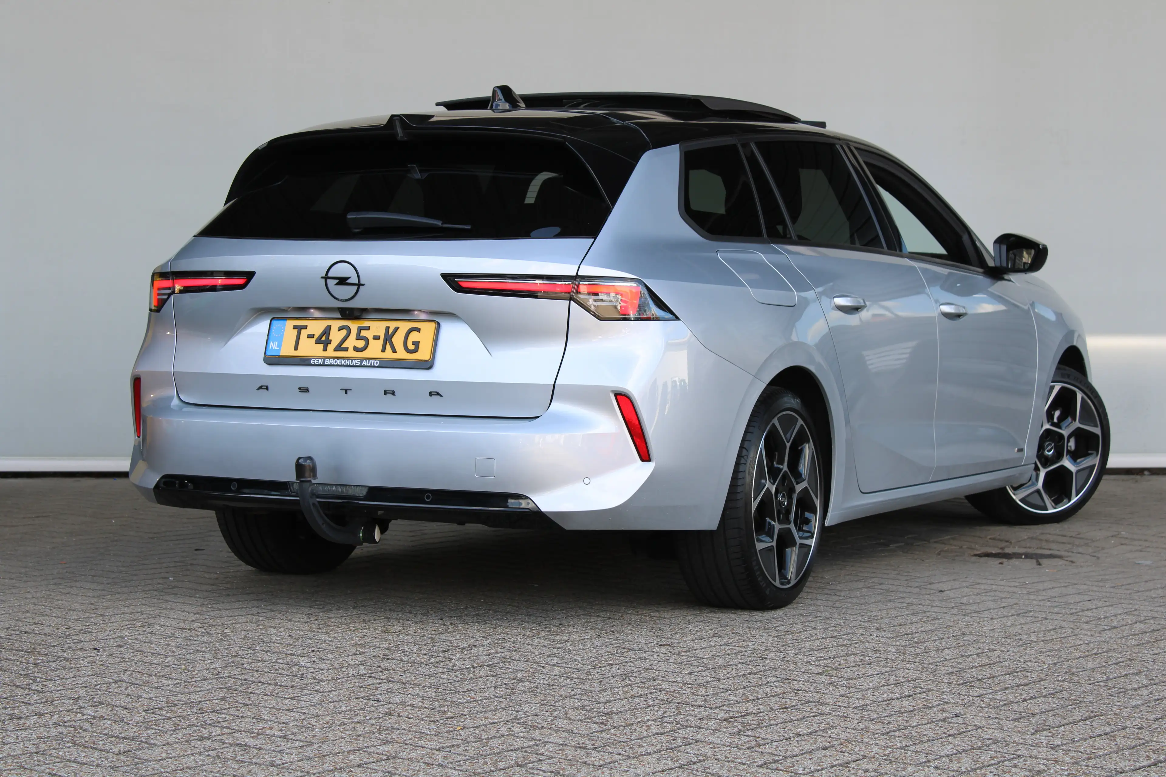 Opel Astra Sports Tourer 1.2 Ultimate | Afneembare trekhaak | — photo 5