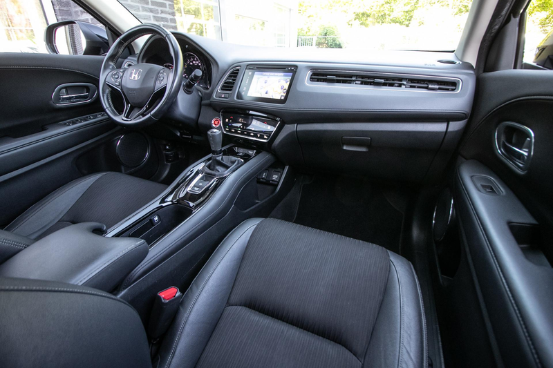 Honda HR-V 1.5 i-VTEC Executive | Pano dak | Trekhaak | Camer — photo 4