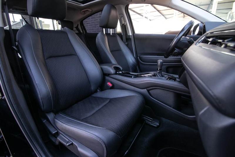 Honda HR-V 1.5 i-VTEC Executive | Pano dak | Trekhaak | Camer — photo 6