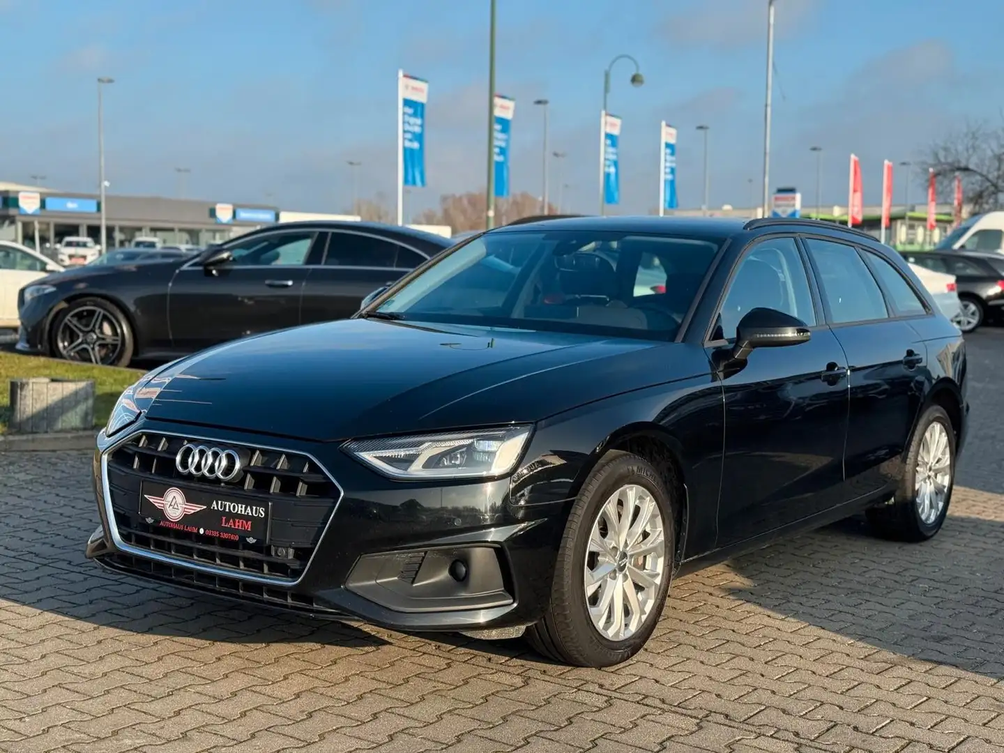 Audi A4 Avant 40TDI S-TRONIC*1-HAND*AHK*PDC*DAB*LED* Schwarz - 2
