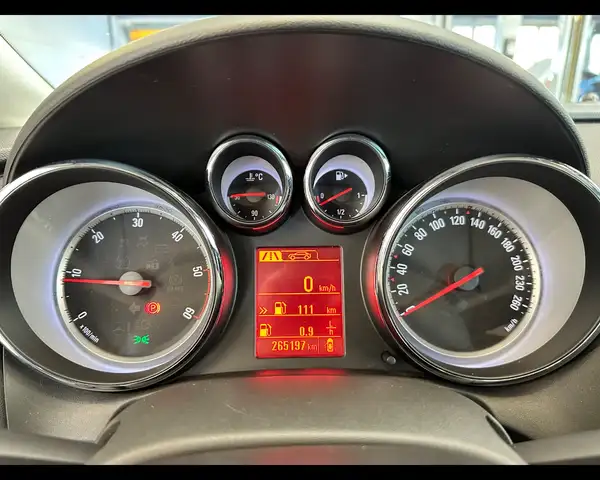 Opel Astra view 13