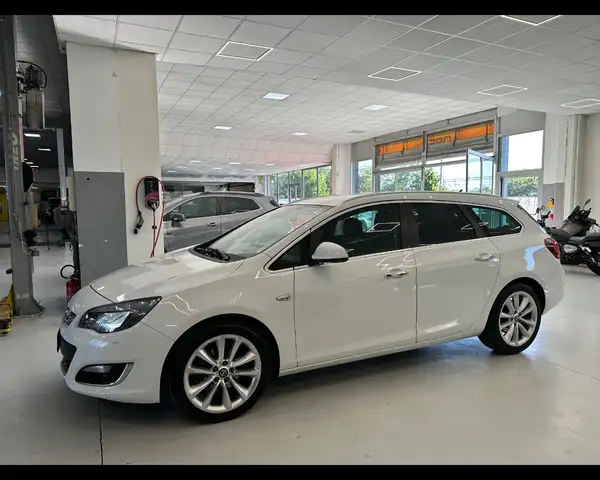 2012 Opel Astra in White for sale