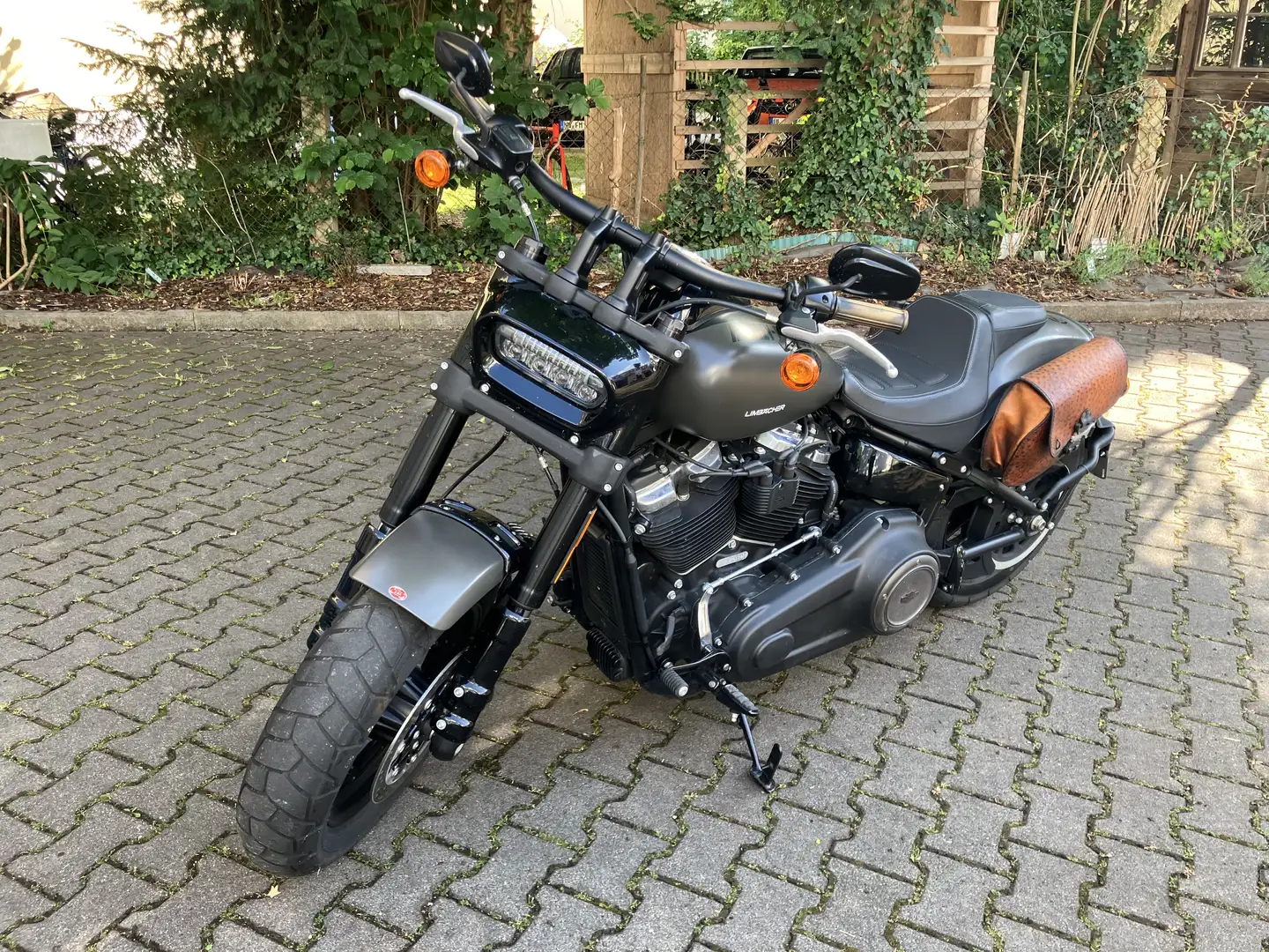Harley-Davidson Fat Bob 114 S&S Auspuff Satteltaschen Garantie 02.26 Grijs - 1