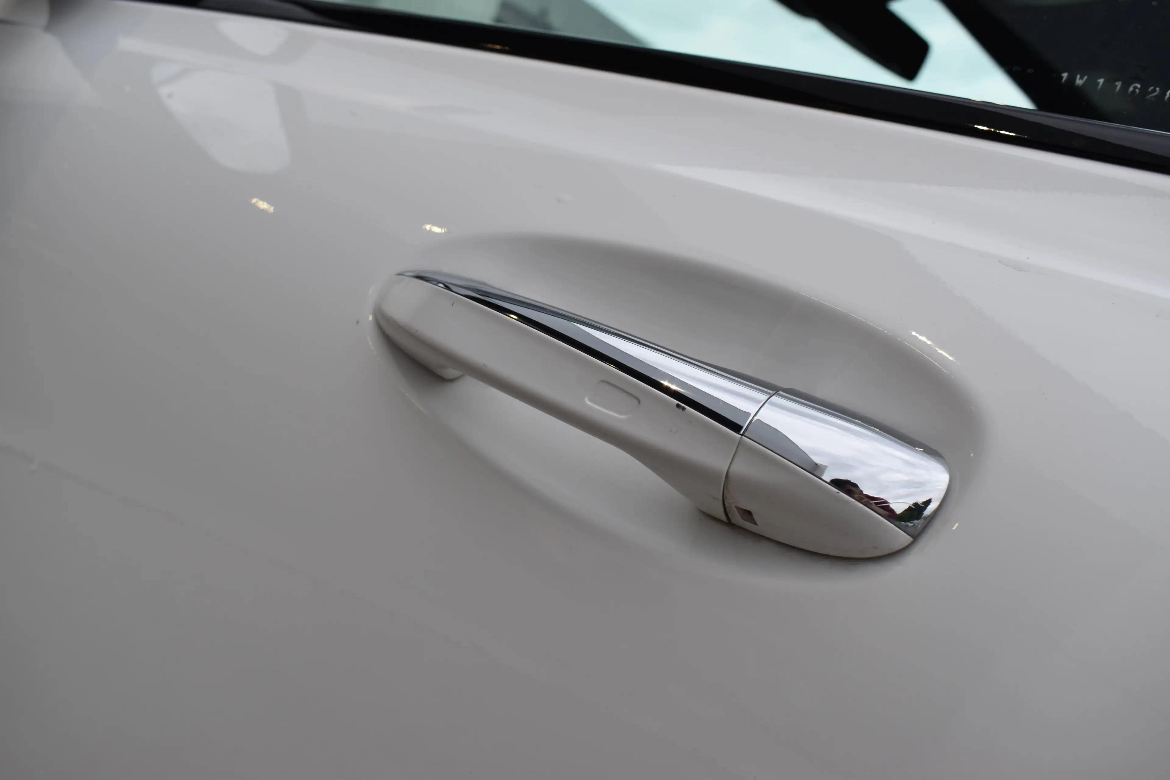 Mercedes-Benz GLB 220 d 4-Matic Pack AMG - Pano Full Options *7 Places* — photo 6