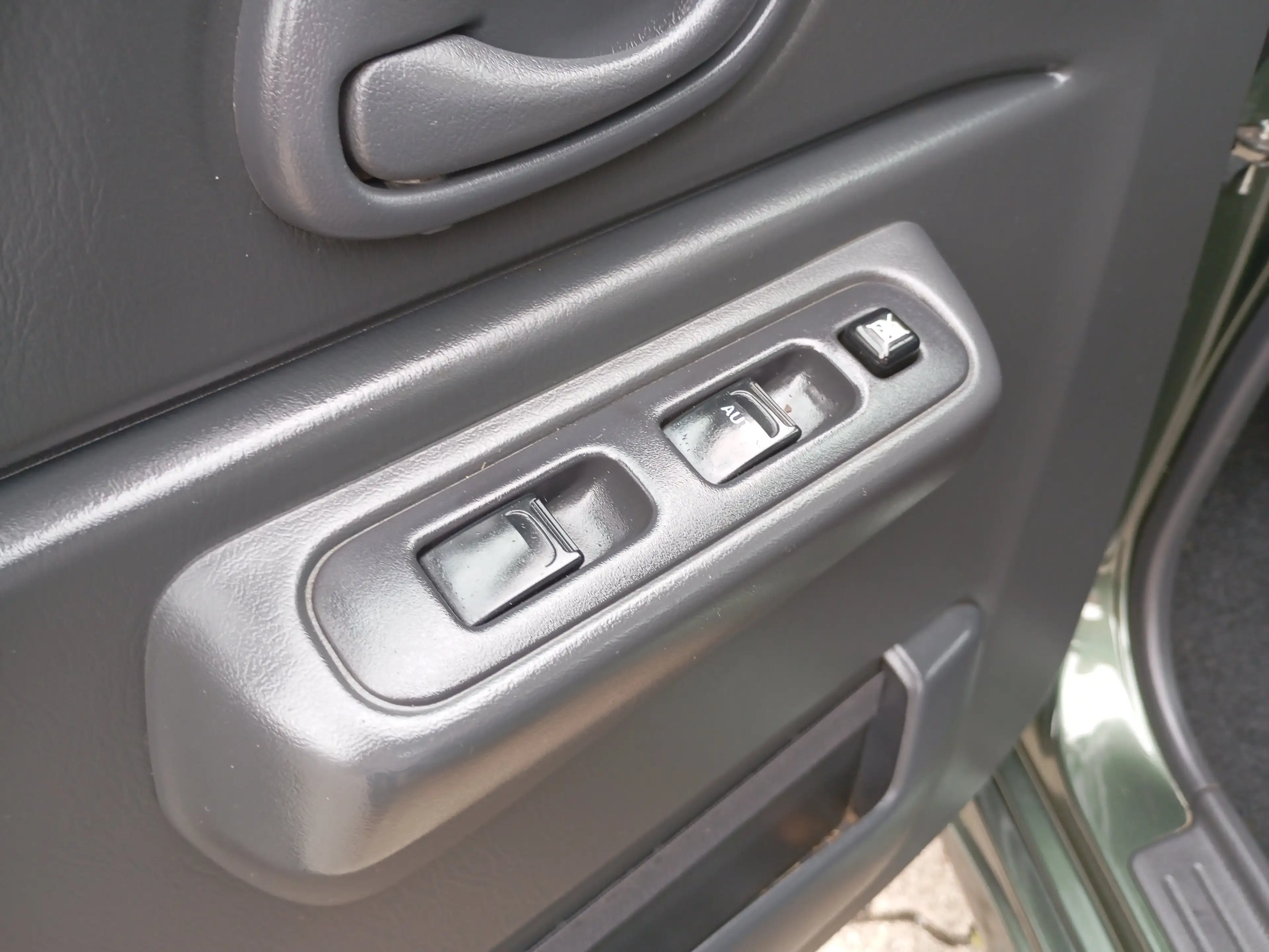 Suzuki Jimny Club 1.4 4x4 / AHK — photo 9